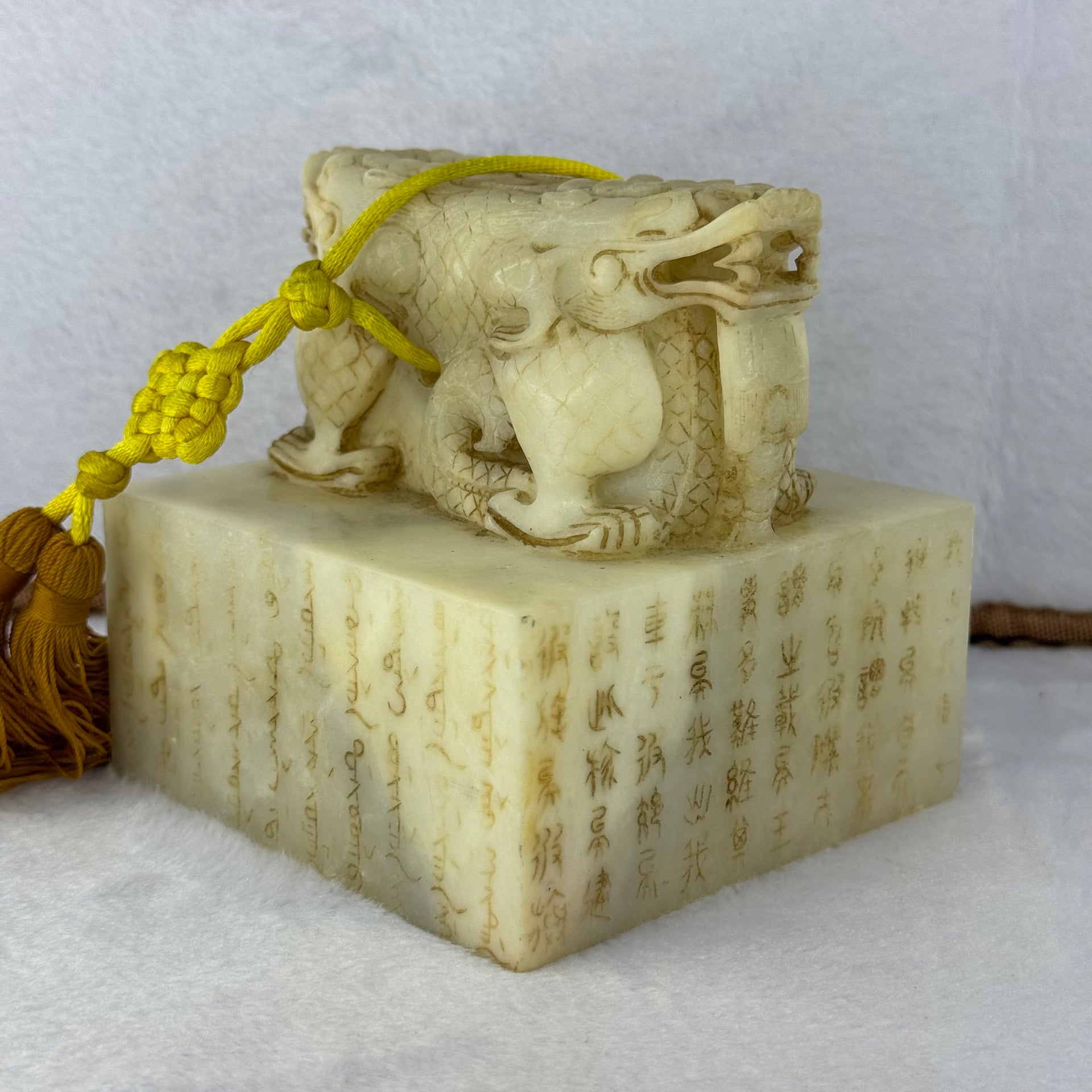 Rare Antique Natural Yellow White Nephrite Double Headed Dragon Seal 2,023.4g 101.4 by 101.0 by 110.0mm - Huangs Jadeite and Jewelry Pte Ltd