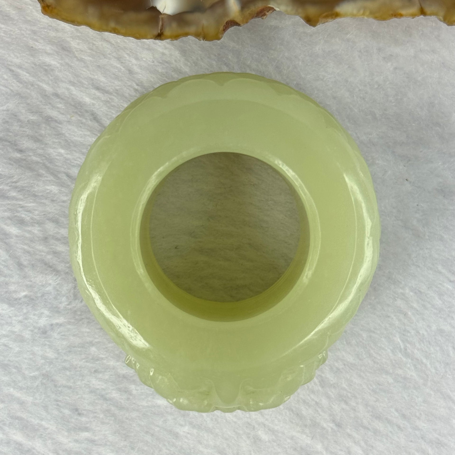 Natural Light Green Nephrite Dragon Ring 71.87g 25.7 by 13.9mm US12.5/HK28 - Huangs Jadeite and Jewelry Pte Ltd