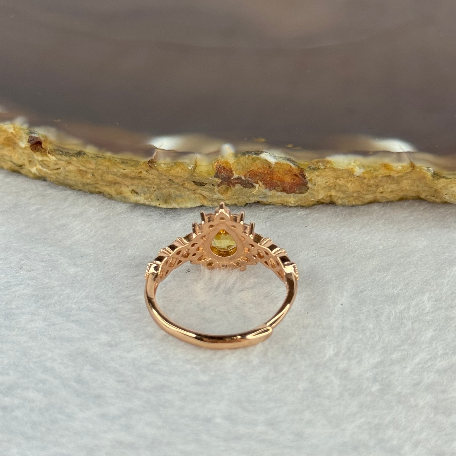 Natural Citrine in Sliver Rose Gold Ring (Adjustable Size) 925银天然黄水晶戒指 2.41g 7.4 by 5.1 by 4.0mm - Huangs Jadeite and Jewelry Pte Ltd