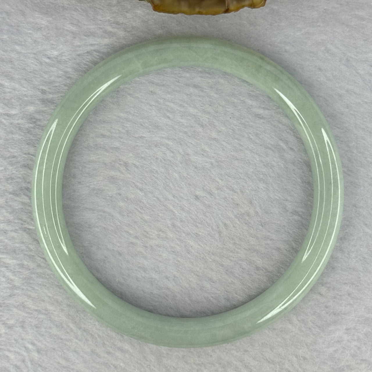 Type A Light Green Jadeite Bangle 26.91g Internal Diameter 57.9mm 7.3 by 7.3mm (Internal Line)