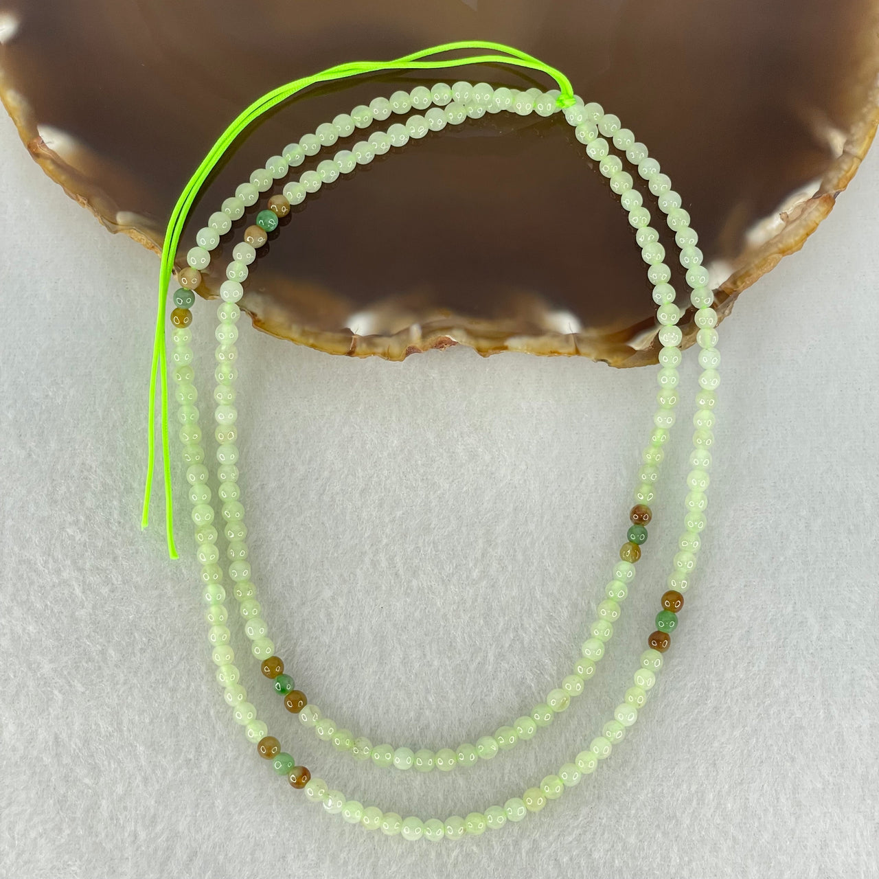 Type A Green with Brown Jadeite Beads Necklace 13.92g 60cm 3.6mm 187 Beads