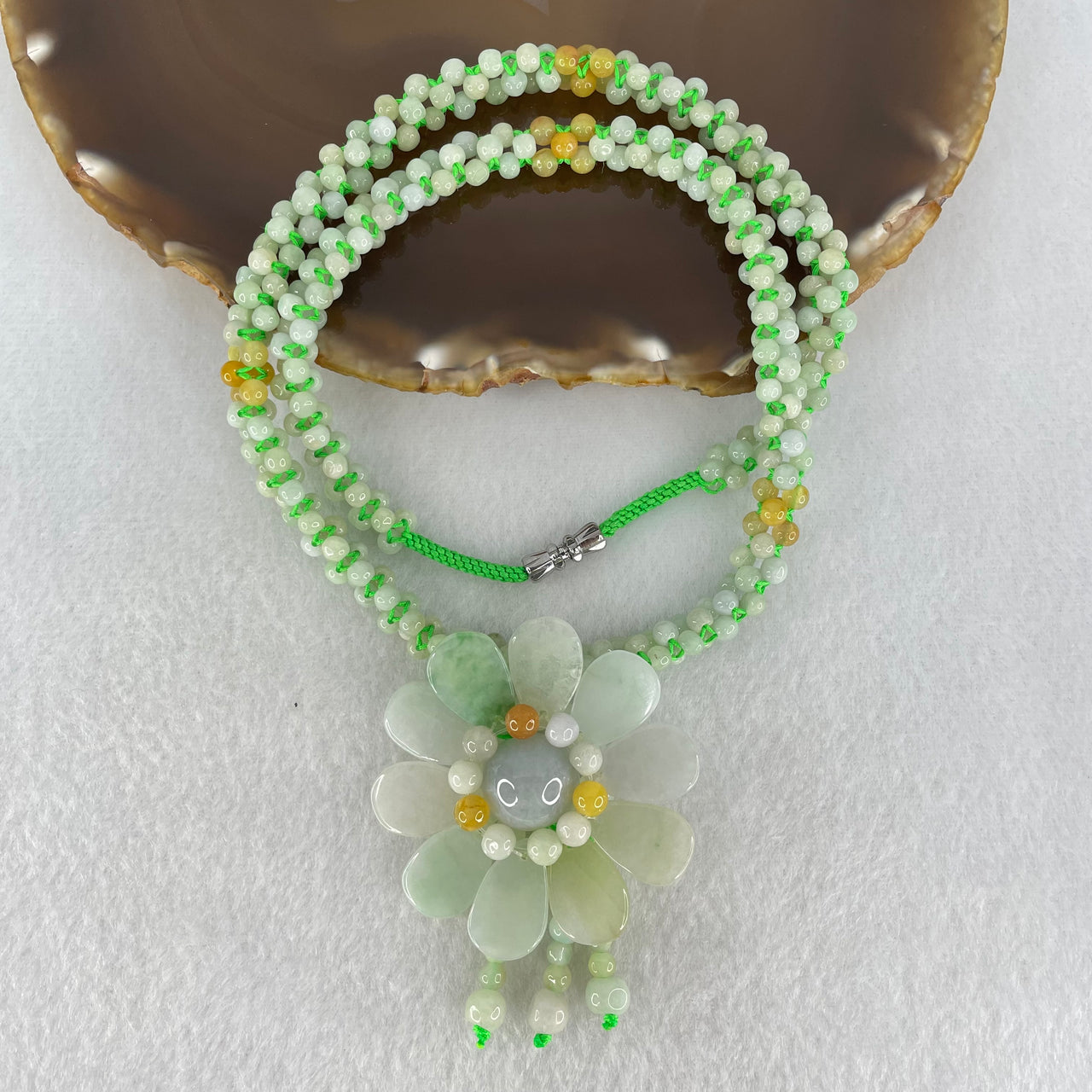 Type A Light Green Yellow and Lavender Jadeite Beads Necklace with Jadeite Flower Pendant 47.95g 46cm 13.9mm 1 Bead 15.5 by 11.0 by 2.0mm 10pcs