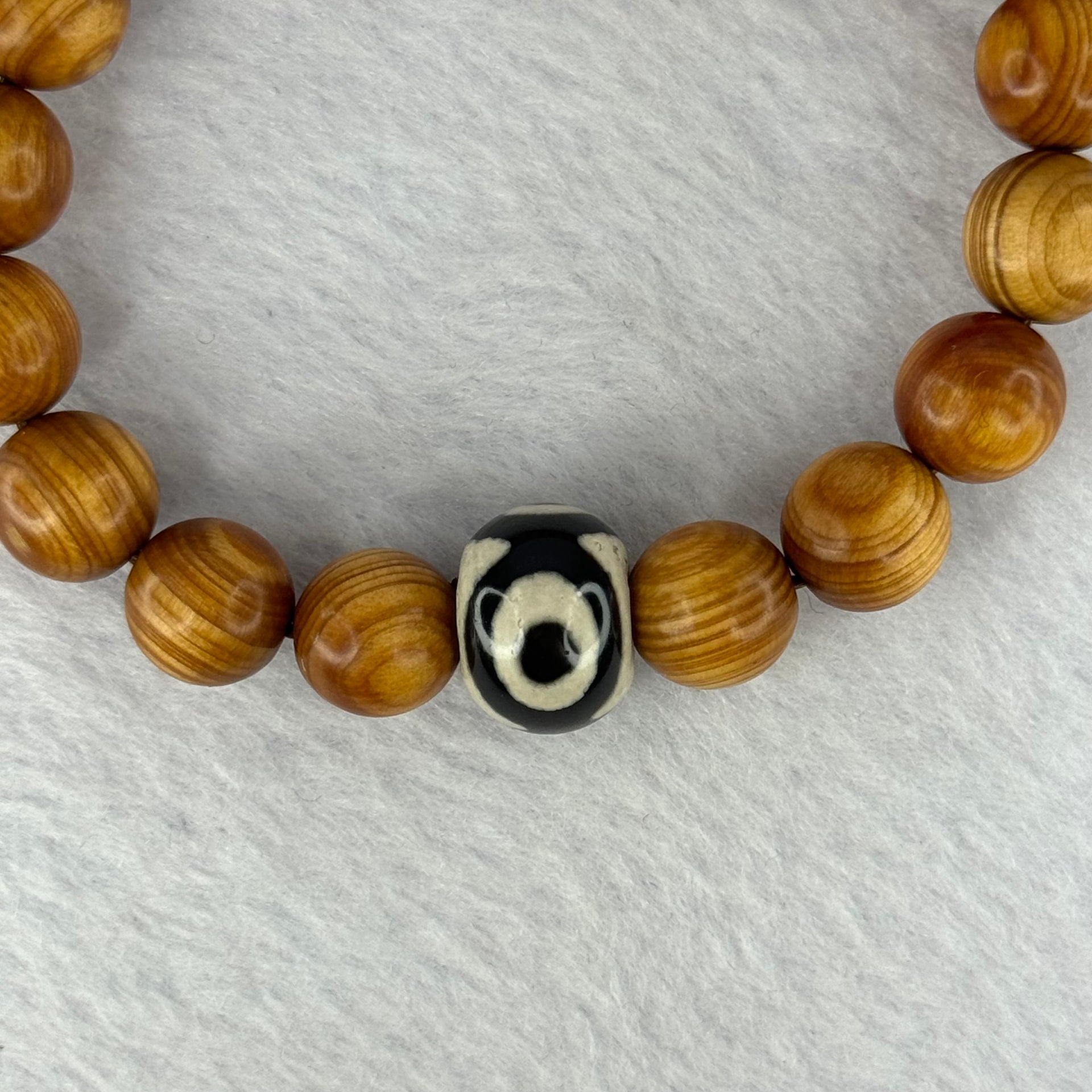 Natural Old Yabai Thuja Wood Beads With 3 Eyes Dzi Bead  Bracelet 老树崖柏三眼天珠手链 11.81g 16.5cm 10.2mm 18 Beads/ 14.1 by 10.9mm 1 Bead - Huangs Jadeite and Jewelry Pte Ltd