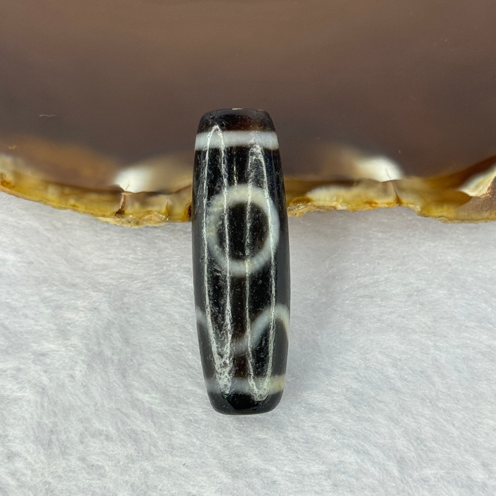 Natural Powerful Tibetan Old Oily Agate Sky Door Serenity 1 Eye Dzi Bead Heavenly Master (Tian Zhu) 一眼天诛 9.49g 43.3 by 17.5mm - Huangs Jadeite and Jewelry Pte Ltd