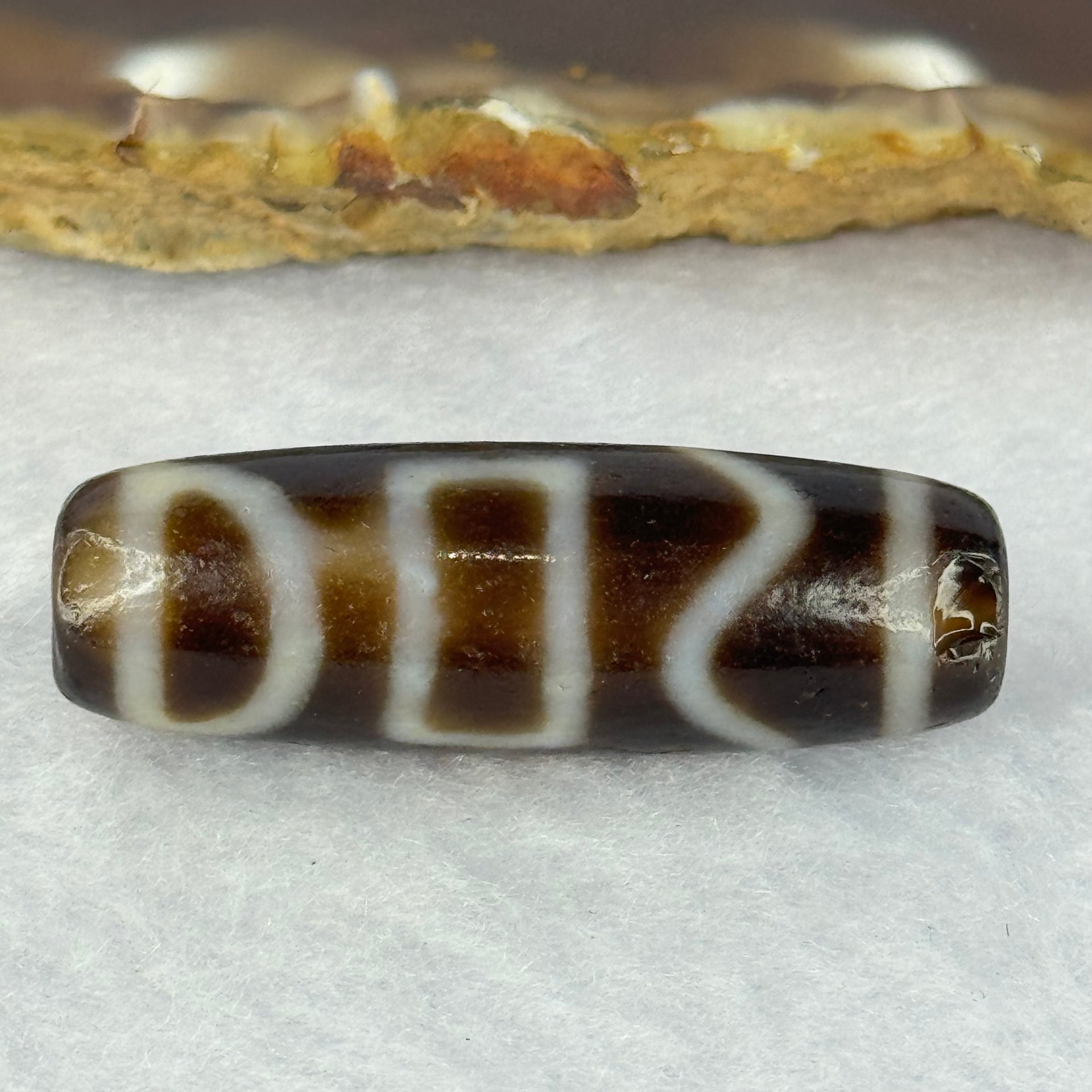 Natural Powerful Tibetan Old Oily Agate Sky Door Serenity 1 Eye Dzi Bead Heavenly Master (Tian Zhu) 一眼天诛 10.00g 38.0 by 12.7mm - Huangs Jadeite and Jewelry Pte Ltd