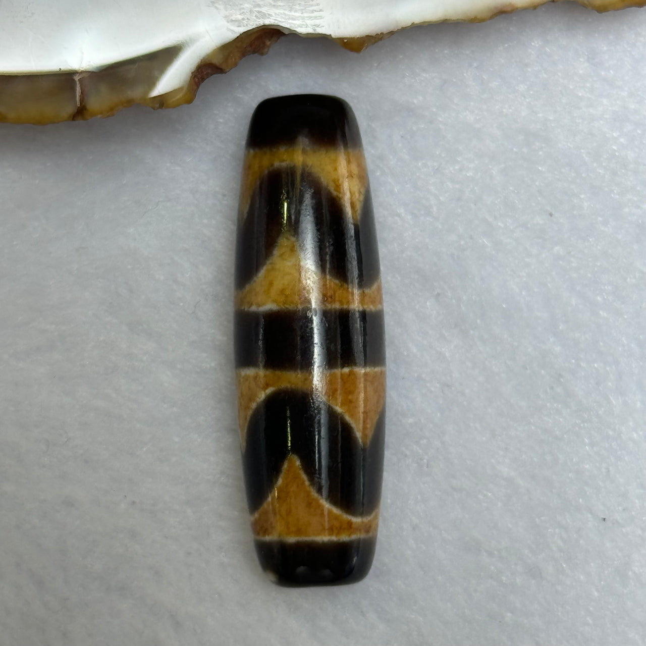 Natural Powerful Tibetan Old Oily Agate Double Tiger Tooth Daluo Dzi Bead Heavenly Master (Tian Zhu) 虎呀天诛 7.82g 37.7 by 11.7mm - Huangs Jadeite and Jewelry Pte Ltd