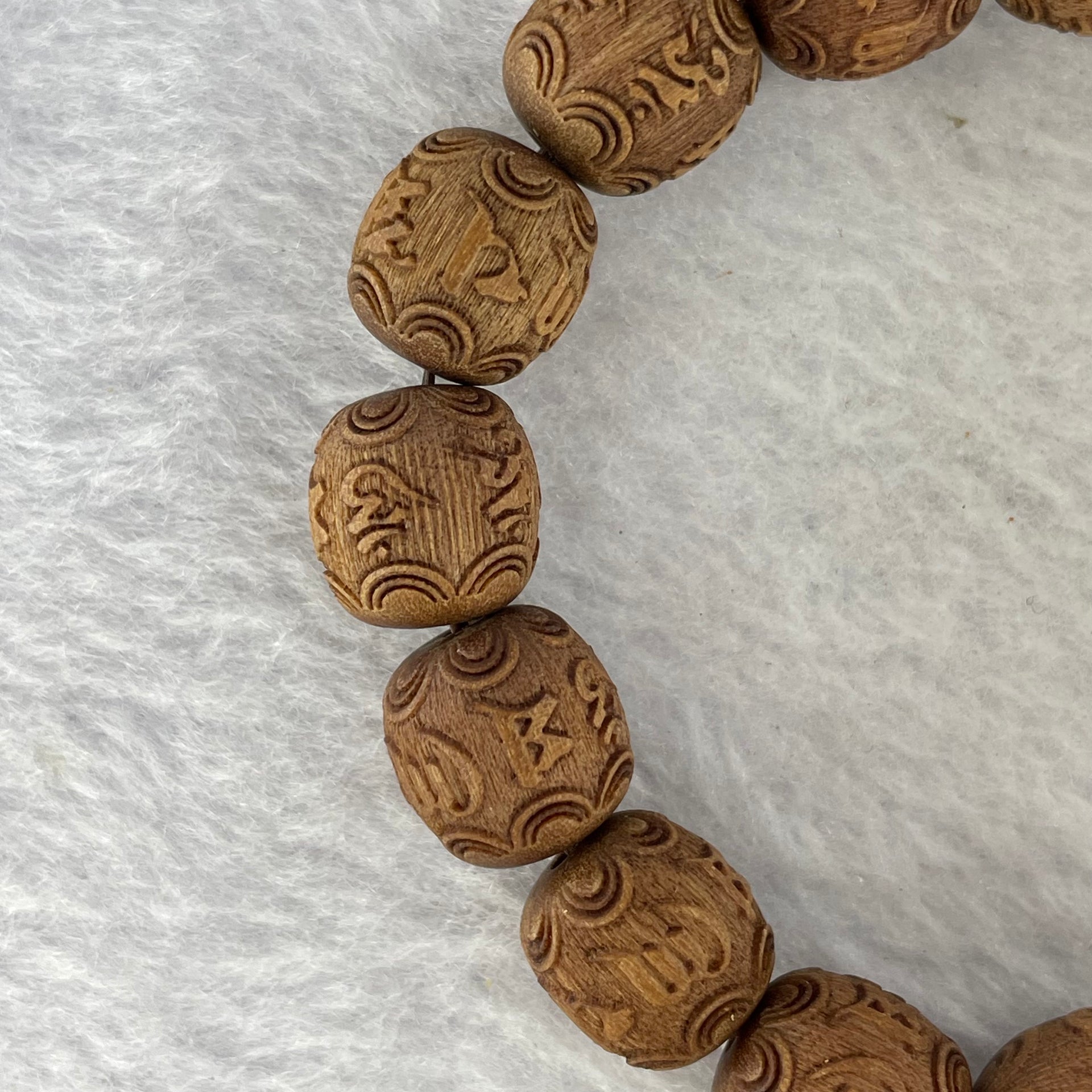 Natural Wild Australian Sandalwood 檀香 Om Mani Padme Hum Beads Bracelet 16.03g 11.5mm 15 Beads / 15.0mm 1 Beads - Huangs Jadeite and Jewelry Pte Ltd