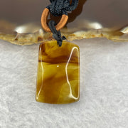 Natural Amber 琥珀 Pendent Necklace 3.82g 25.8 by 17.8 by 4.6 mm - Huangs Jadeite and Jewelry Pte Ltd