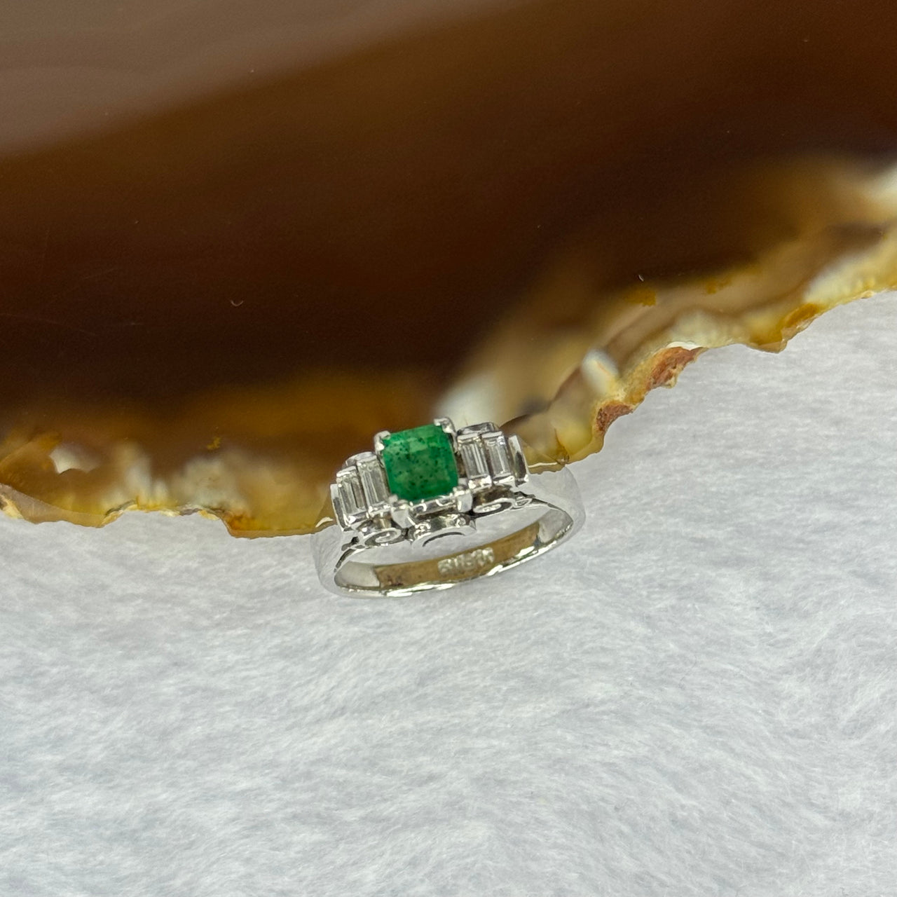 Natural Emerald Approx. 4.6 by 4.3 by 2.5mm with Natural Diamonds in Platinum PT900 Ring Total Weight 3.58g US5.25 HK11 - Huangs Jadeite and Jewelry Pte Ltd