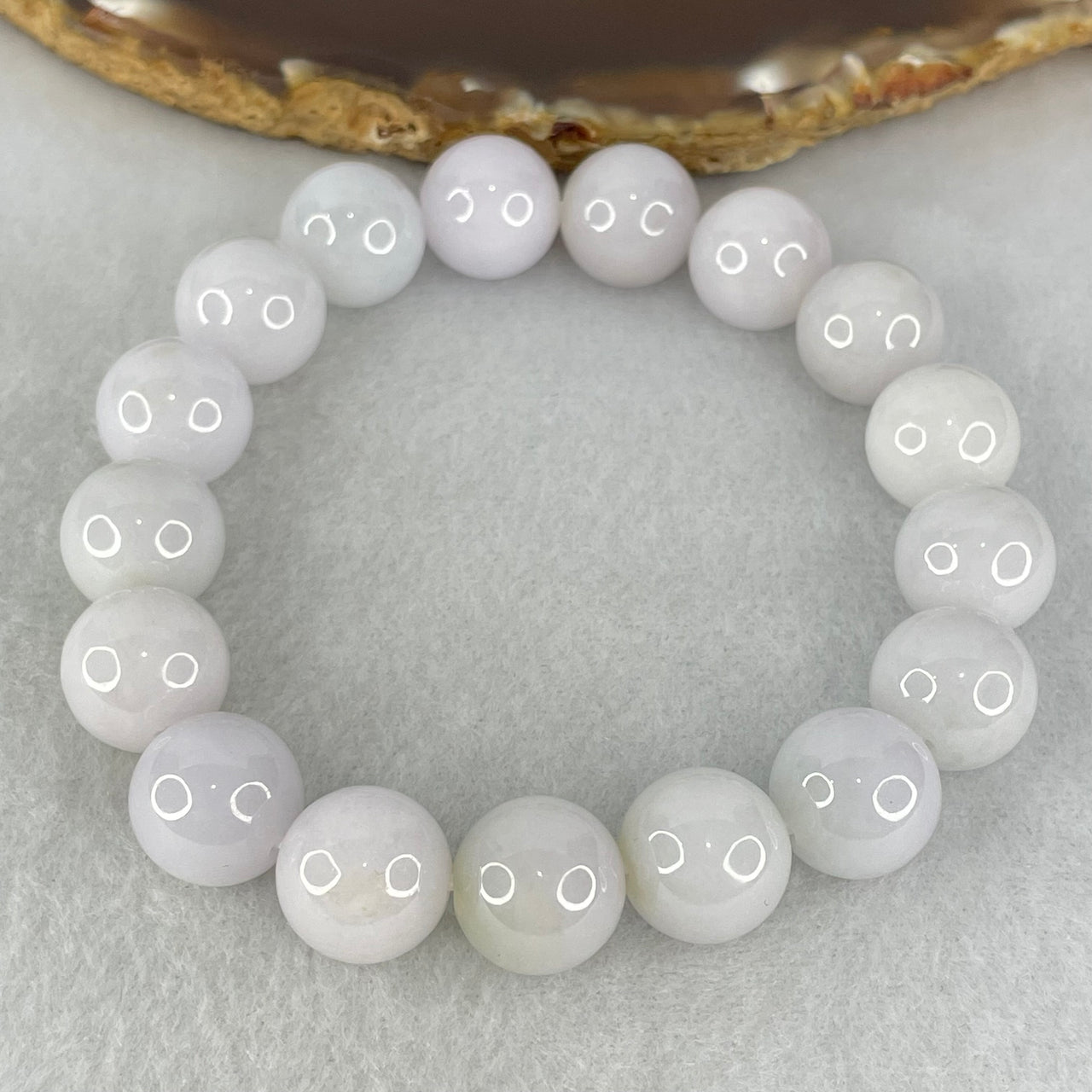 Type A Faint Lavender Jadeite Beads Bracelet 58.17g 18.5cm 12.6mm 17 Beads