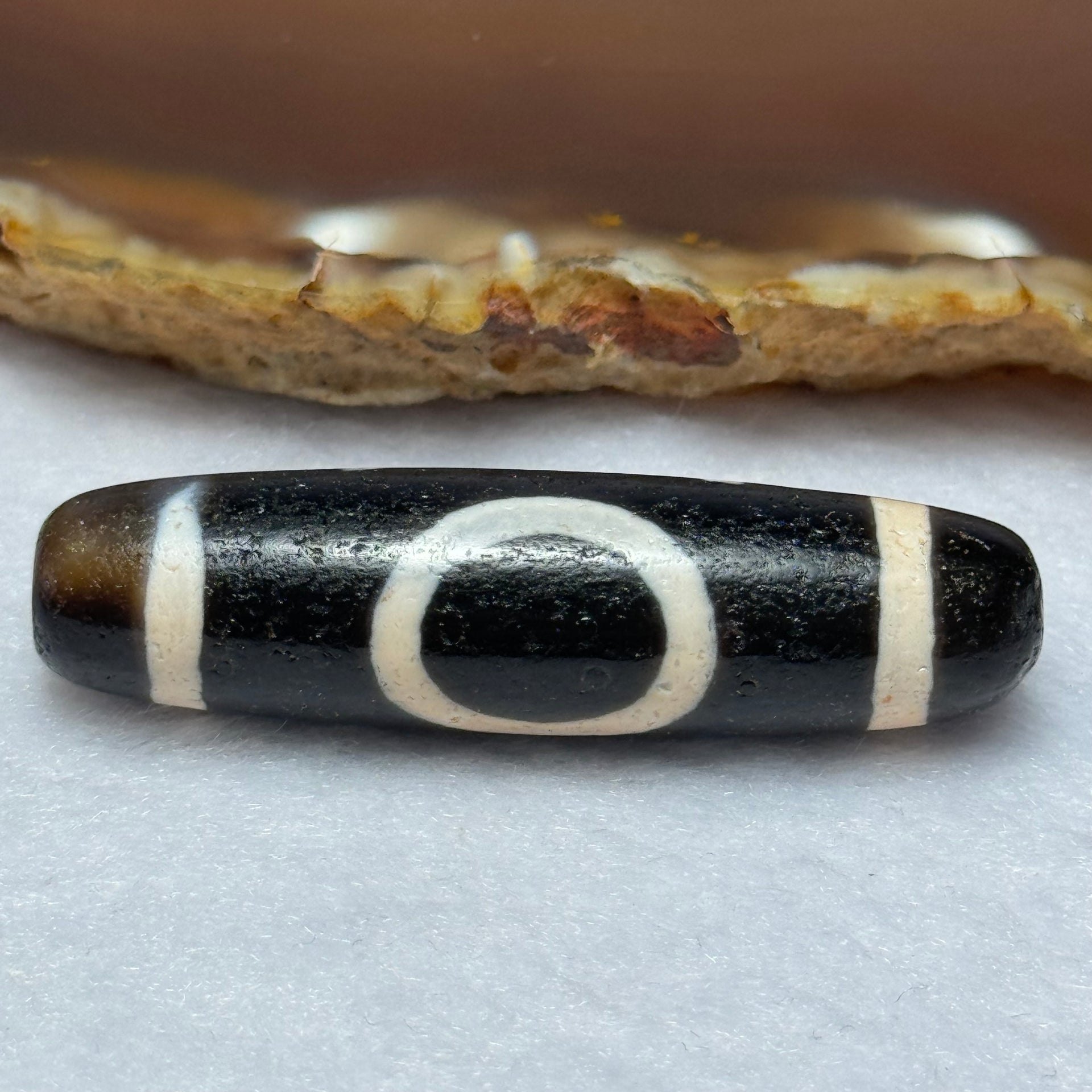 Natural Powerful Tibetan Old Oily Agate Sky Door Serenity 1 Eye Dzi Bead Heavenly Master (Tian Zhu) 一眼天诛 12.45g 48.0 by 12.8mm - Huangs Jadeite and Jewelry Pte Ltd