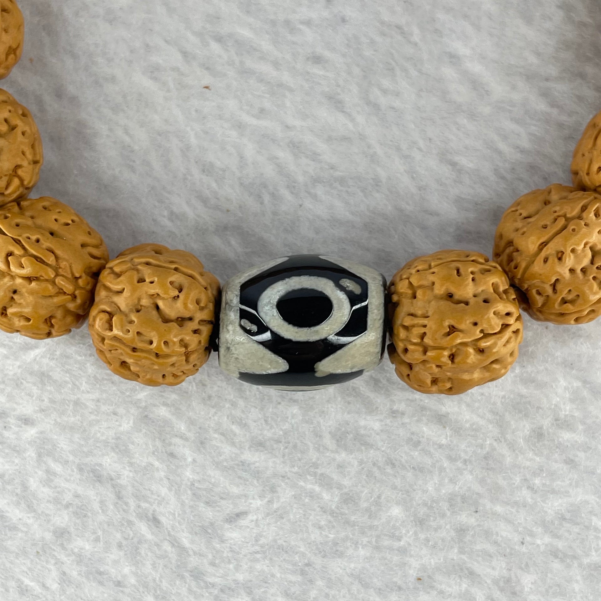 Natural Bodhi Rudraksha Seed Mala 金风 Beads Bracelet with 3 Eyes Dzi Bead Tian Zhu 天珠 21.00g 13.5mm 17 Beads - Huangs Jadeite and Jewelry Pte Ltd