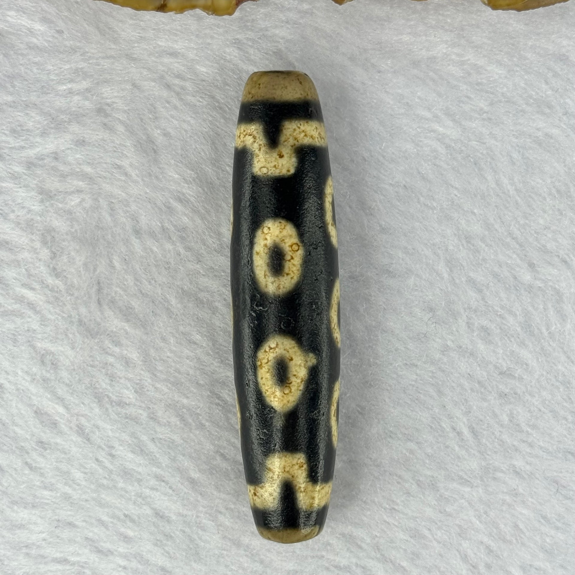 Natural Powerful Tibetan Old Oily Agate 10 Eyes Dzi Bead Heavenly Master (Tian Zhu) 十眼天诛 15.83g 57.6 by 13.2mm - Huangs Jadeite and Jewelry Pte Ltd