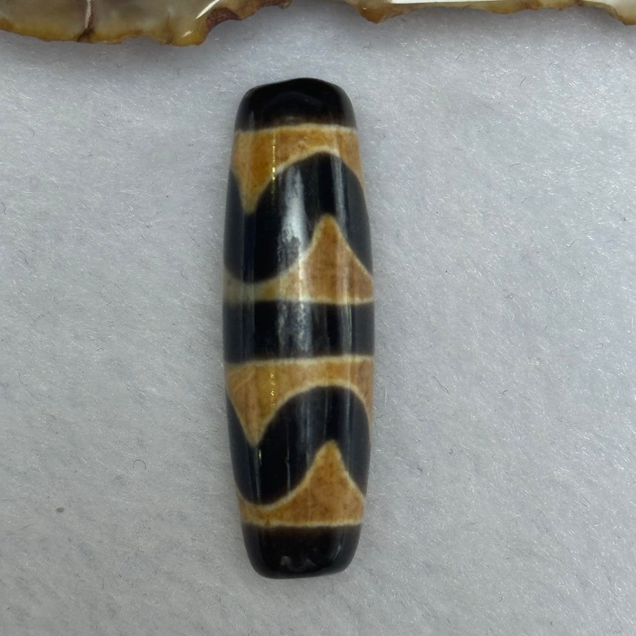 Natural Powerful Tibetan Old Oily Agate Double Tiger Tooth Daluo Dzi Bead Heavenly Master (Tian Zhu) 虎呀天诛 7.63g 37.6 by 11.5mm - Huangs Jadeite and Jewelry Pte Ltd