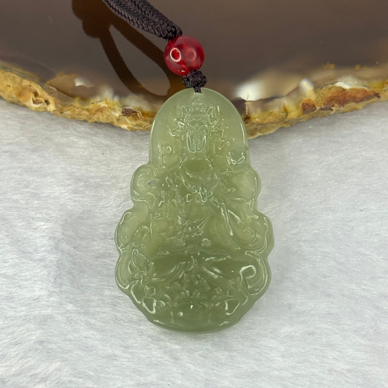 Type A Green Nephrite Guan Yin Pendent 天然和田玉观音牌 8.95g 37.8 by 23.5 by 5.3mm - Huangs Jadeite and Jewelry Pte Ltd