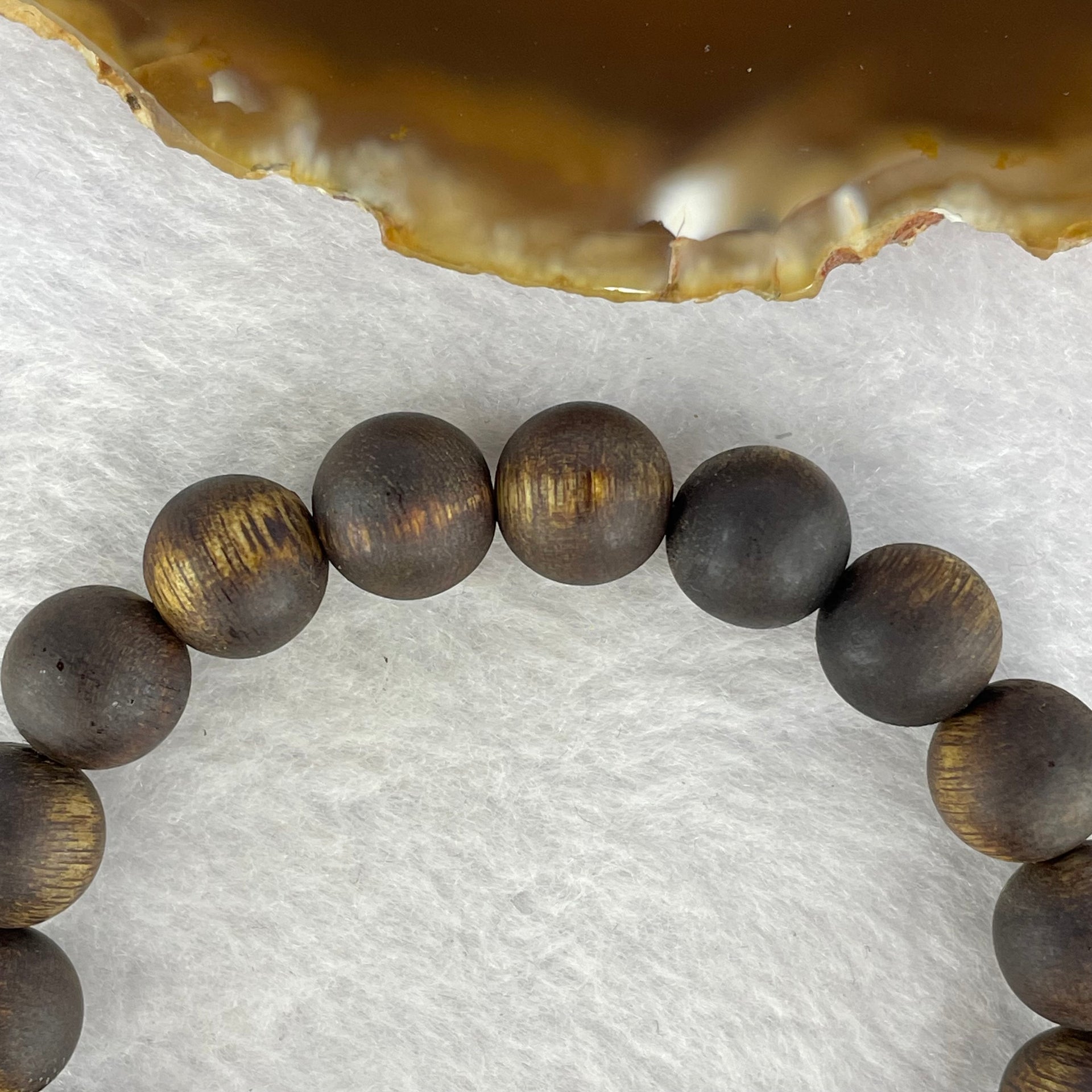 Natural Hainan Wild Old Agarwood Bracelet (Floating) 天然海南野生老树沉香手链 9.63g 17cm 10.9mm 19 Beads - Huangs Jadeite and Jewelry Pte Ltd