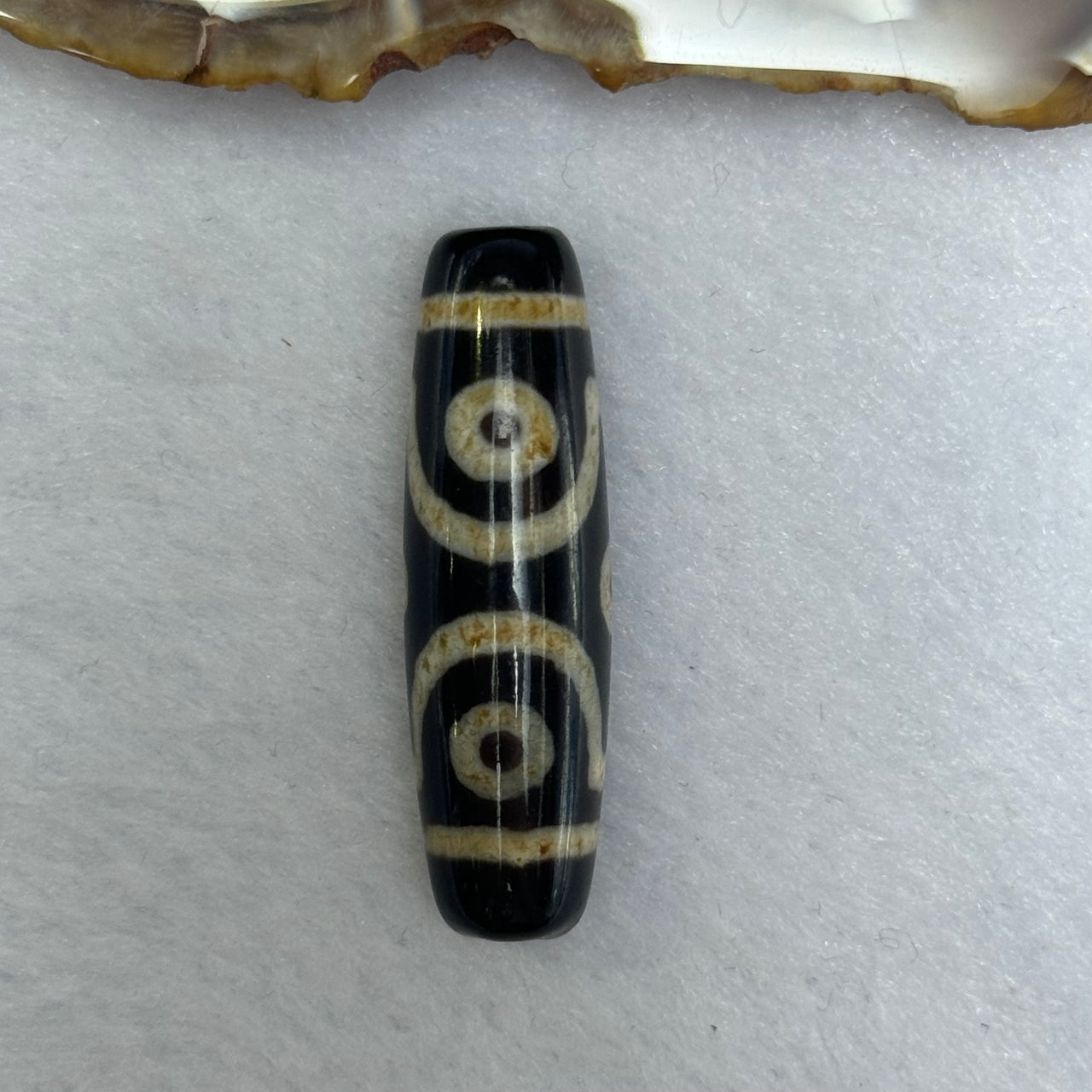 Natural Powerful Tibetan Old Oily Agate 6 Eyes Dzi Bead Heavenly Master (Tian Zhu) 六眼天诛 7.19g 38.1 by 11.1mm - Huangs Jadeite and Jewelry Pte Ltd