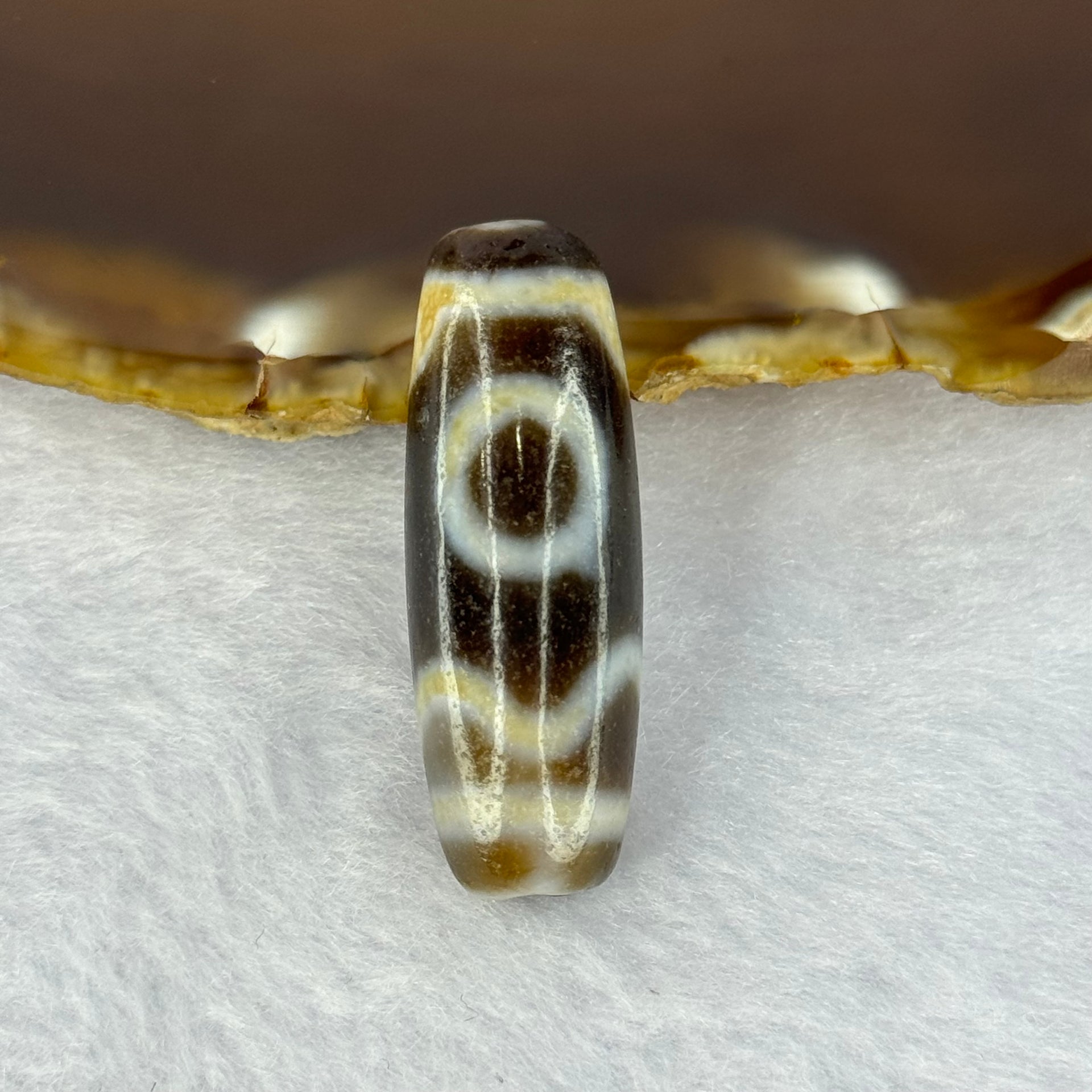 Natural Powerful Tibetan Old Oily Agate Sky Door Serenity 1 Eye Dzi Bead Heavenly Master (Tian Zhu) 一眼天诛 9.52g 36.9 by 12.9mm - Huangs Jadeite and Jewelry Pte Ltd