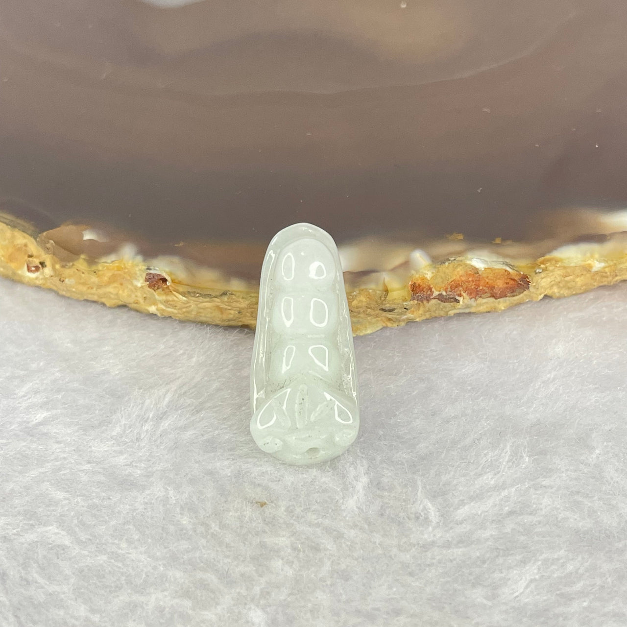 Type A Green Pea Pod Jadeite 2.81g 12.0 by 24.4 by 5.7mm - Huangs Jadeite and Jewelry Pte Ltd