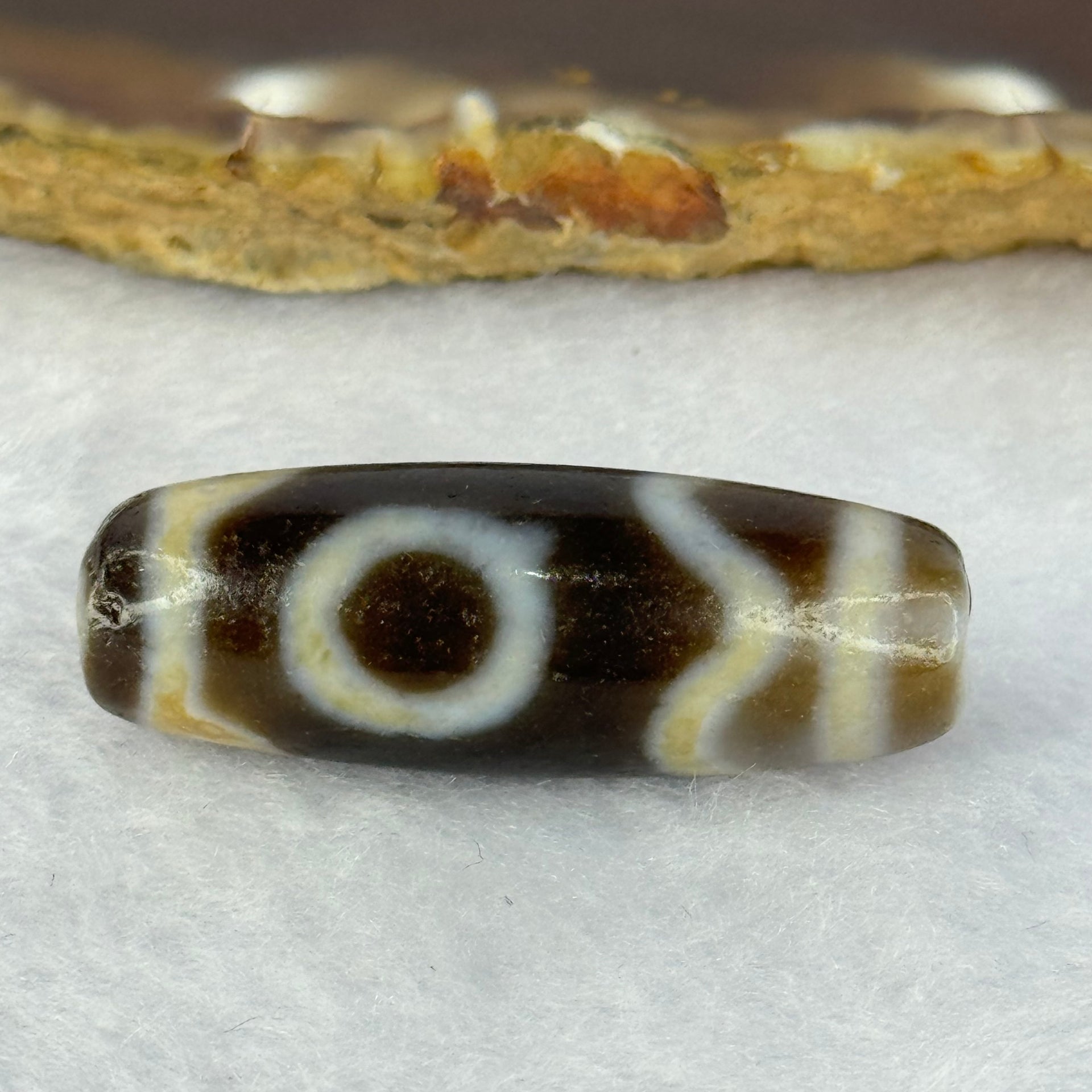 Natural Powerful Tibetan Old Oily Agate Sky Door Serenity 1 Eye Dzi Bead Heavenly Master (Tian Zhu) 一眼天诛 9.52g 36.9 by 12.9mm - Huangs Jadeite and Jewelry Pte Ltd