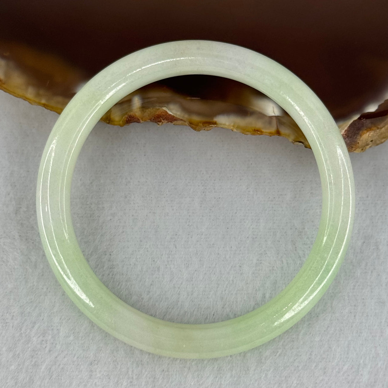 Baby Kids Type A Light Green Jadeite Bangle Internal Diameter 44.0mm 14.76g 60 by 6.0mm (Slight Internal Line)