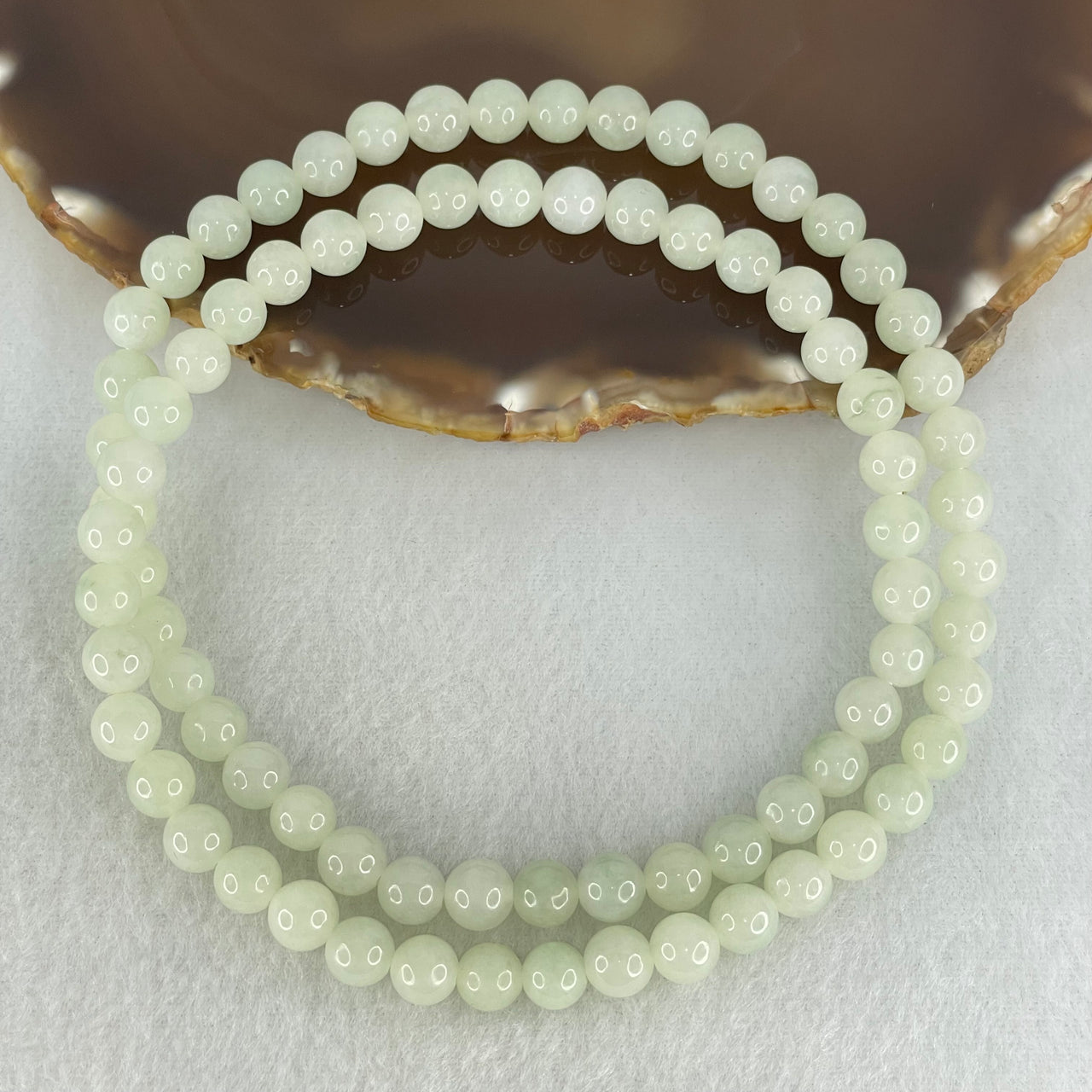 Type A Light Green Jadeite Beads Necklace 59.30g 56cm 7.9mm 80 Beads