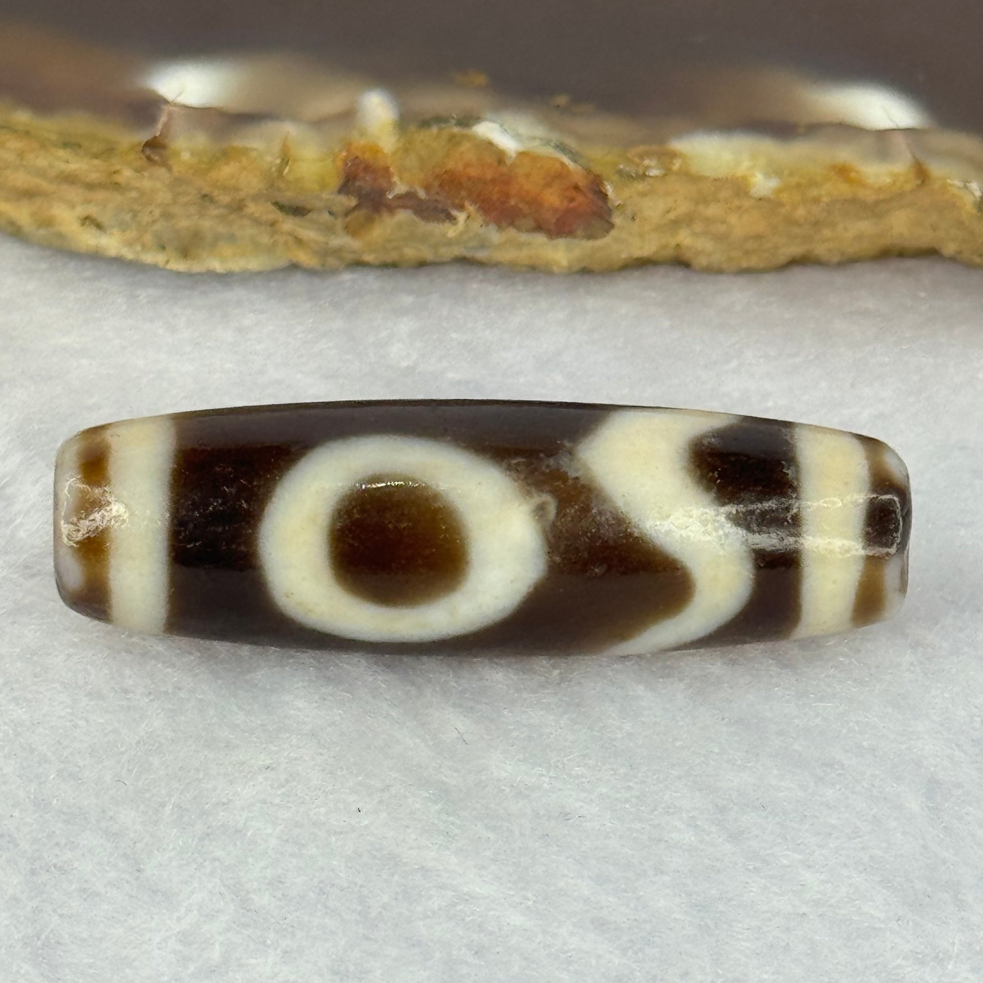 Natural Powerful Tibetan Old Oily Agate Sky Door Serenity 1 Eye Dzi Bead Heavenly Master (Tian Zhu) 一眼天诛 8.24g 38.2 by 11.6mm - Huangs Jadeite and Jewelry Pte Ltd