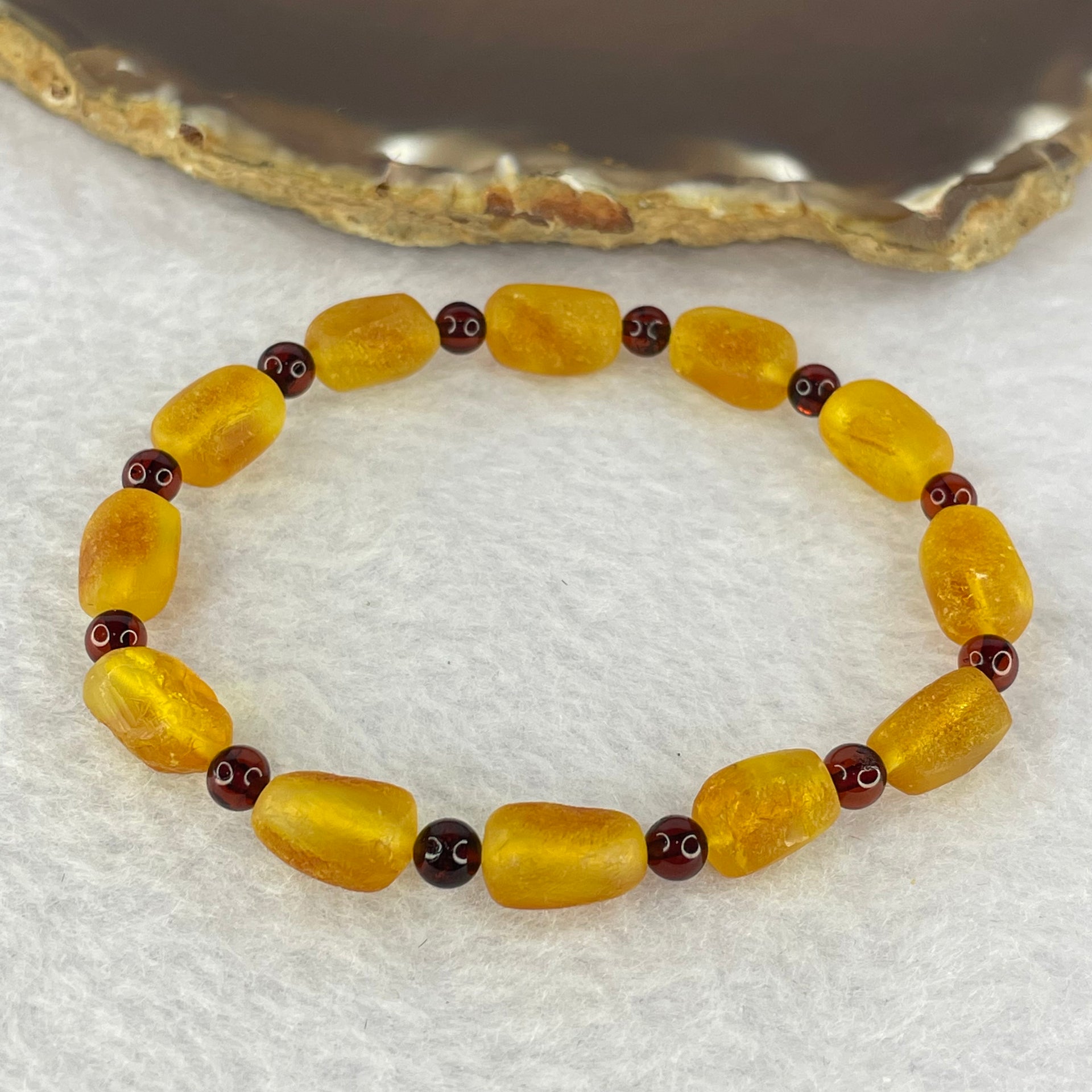 Natural Amber 琥珀 Beads Bracelet  5.25g 7.6 mm 12 Beads - Huangs Jadeite and Jewelry Pte Ltd