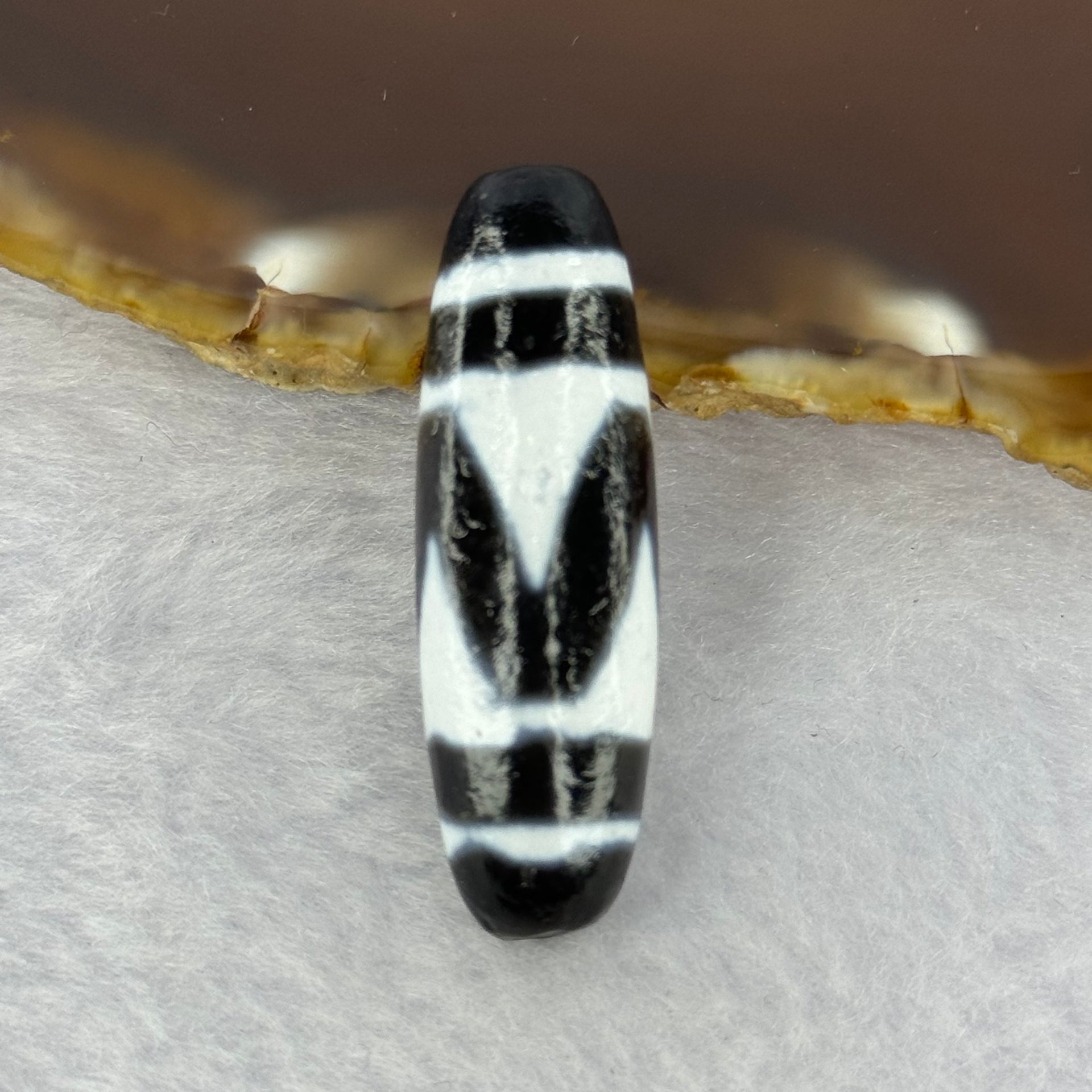 Natural Powerful Tibetan Old Oily Agate Tiger Tooth Daluo Dzi Bead Heavenly Master (Tian Zhu) 虎呀天诛 7.55g 35.8 by 9.9mm - Huangs Jadeite and Jewelry Pte Ltd