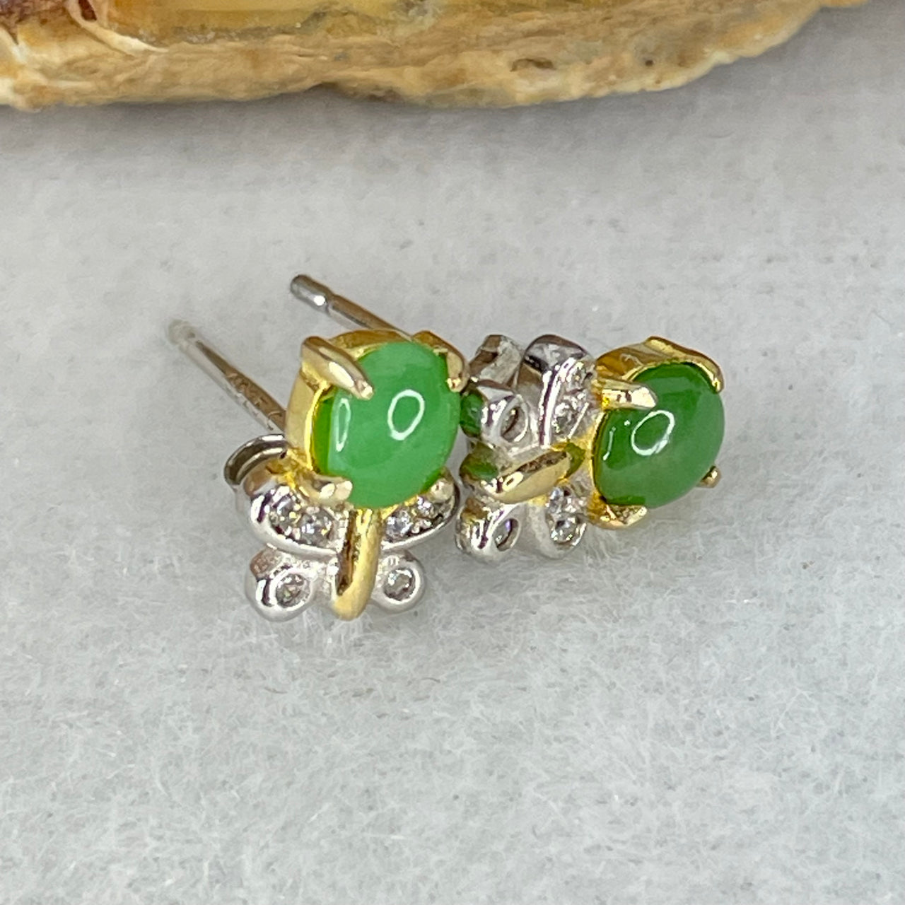 Type A Green Jadeite in S925 Sliver and Gold Color Butterfly Earrings 1.22g 4.7 by 4.0 by 1.8mm