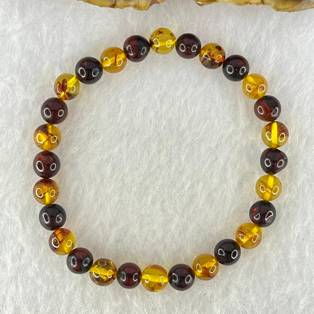 Natural Blood Red and Yellow Amber Beads Bracelet 4.71g 16cm 6.9mm 28 Beads