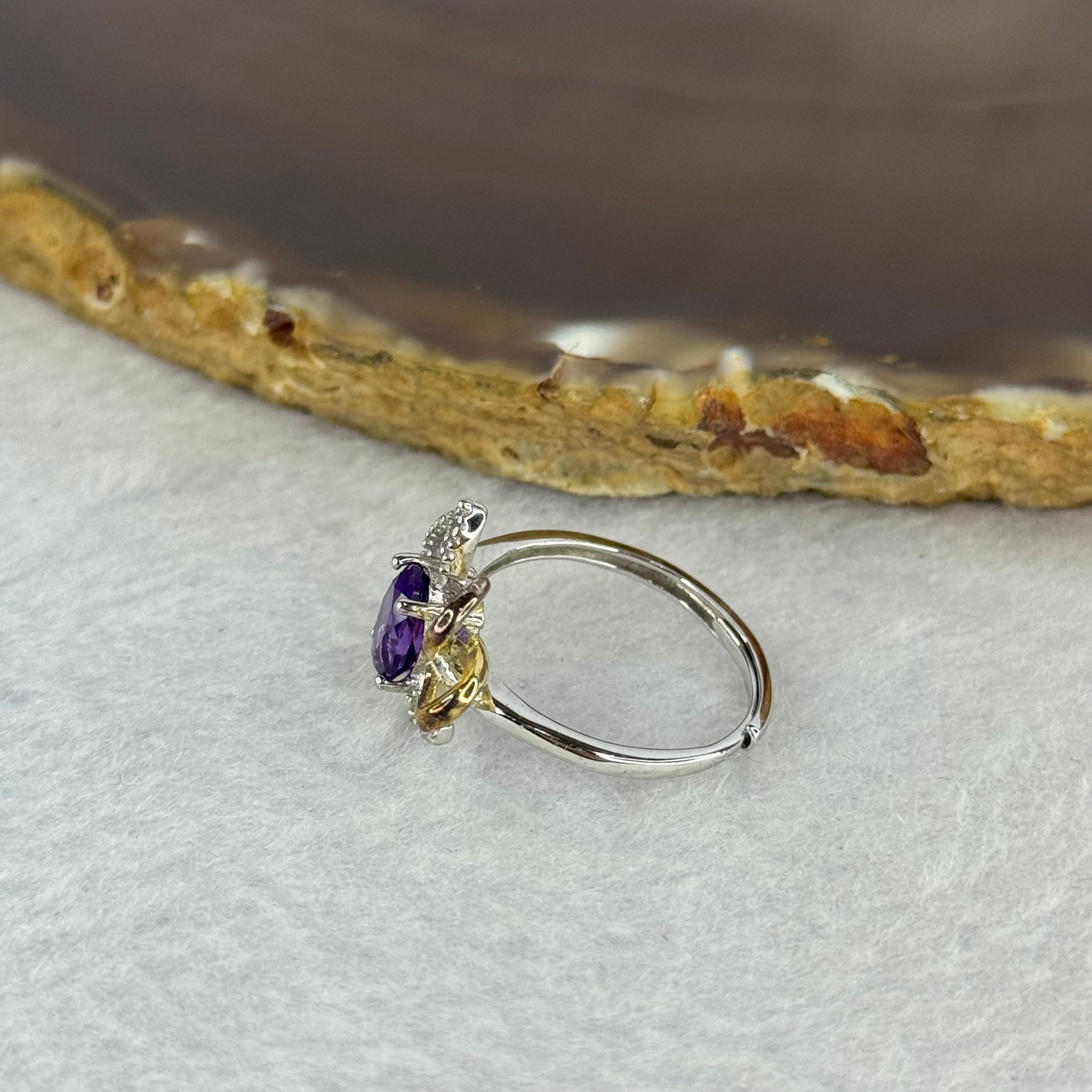 Natural Amethyst in 925 Sliver and Rose Gold Colour Ring 天然紫水晶925银戒指 (Adjustable Size) 2.05g 6.6 by 4.0 by 3.5mm - Huangs Jadeite and Jewelry Pte Ltd