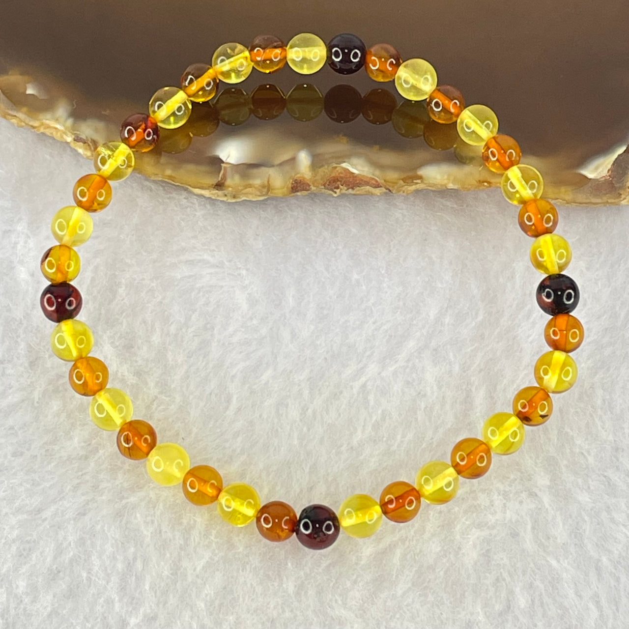 Natural Mixed Color Amber Beads Bracelet 2.52g 16.5cm 5.2mm 38 Beads