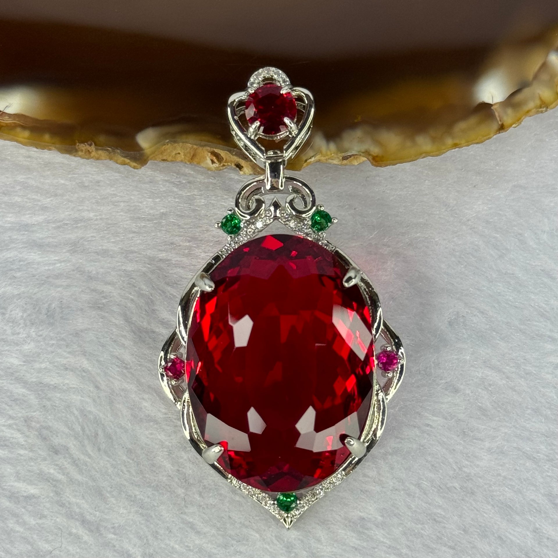 Red Cubic Zirconia With Crystals in Sliver Claps Pendent 10.08g 29.4 by 21.8 by 12.3mm - Huangs Jadeite and Jewelry Pte Ltd