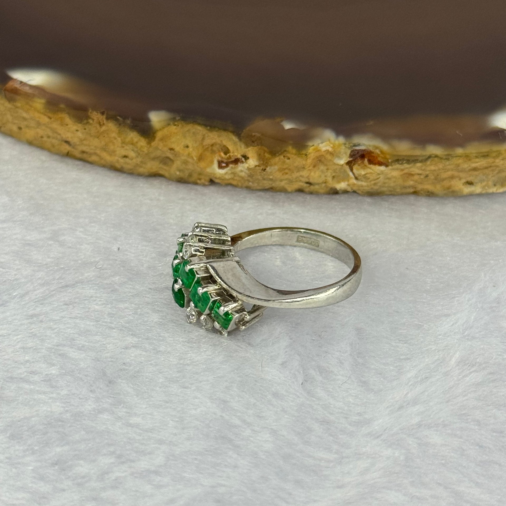 Natural Emeralds Total 0.48ct each about 2.0 by 2.0 by 2.0mm and Natural Diamonds Total 0.11ct each about 1.5mm in Platinum PT900 Ring 4.87g US4 HK8.5 - Huangs Jadeite and Jewelry Pte Ltd