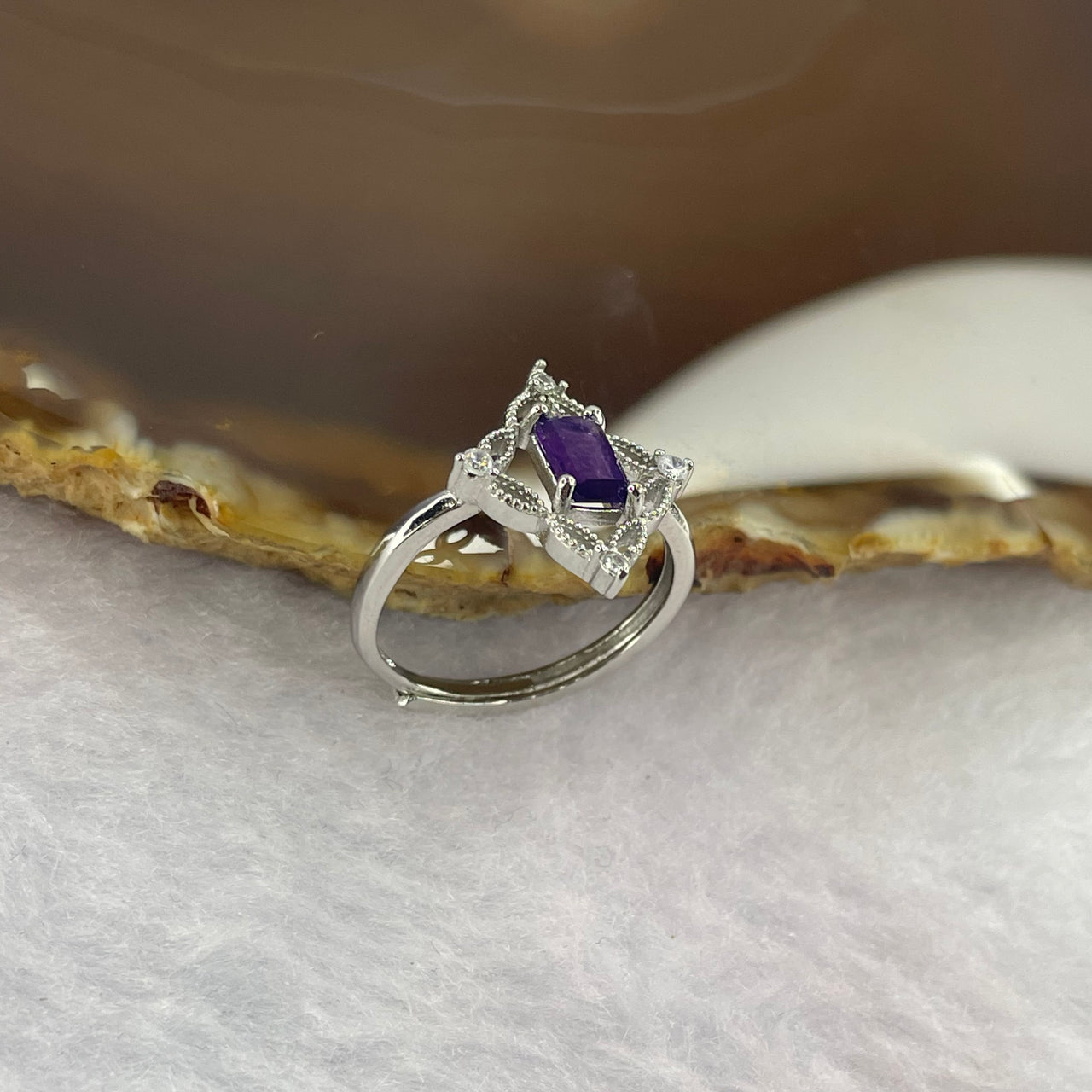 Amethyst 5.8 by 4.9 by 3.2mm (estimated) in 925 Silver Ring 1.58g - Huangs Jadeite and Jewelry Pte Ltd