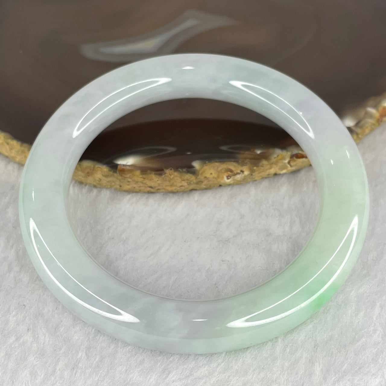 Type A Green Lavender Jadeite Bangle (Close to Perfect) 76.58g Inner Dia 58.8mm 11.4 by 11.7mm - Huangs Jadeite and Jewelry Pte Ltd