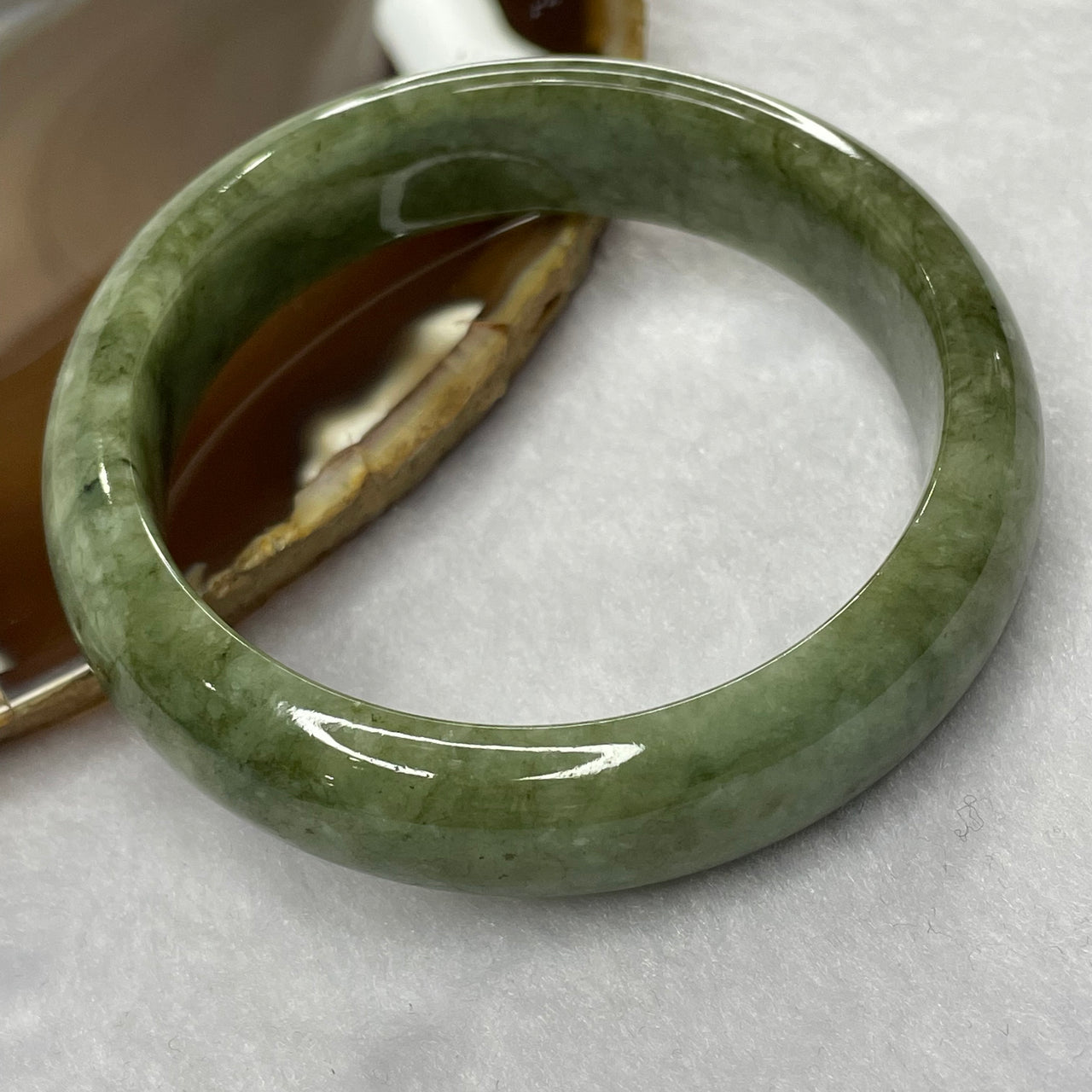 Type A Oily Green Jade Jadeite Bangle 69.19g inner Dia 57.1mm 15.1 by 8.7mm - Huangs Jadeite and Jewelry Pte Ltd