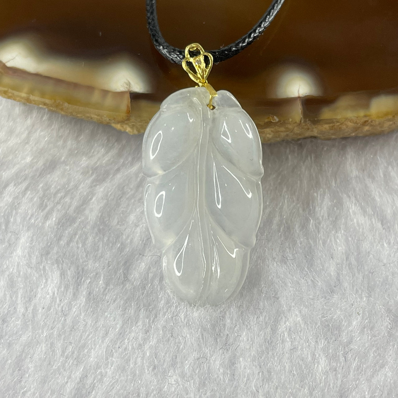 Type A Icy Faint Lavender Jade Jadeite Leaf Pendant with 18K Gold Clasp - 2.94g 25.3 by 13.8 by 4.2mm - Huangs Jadeite and Jewelry Pte Ltd