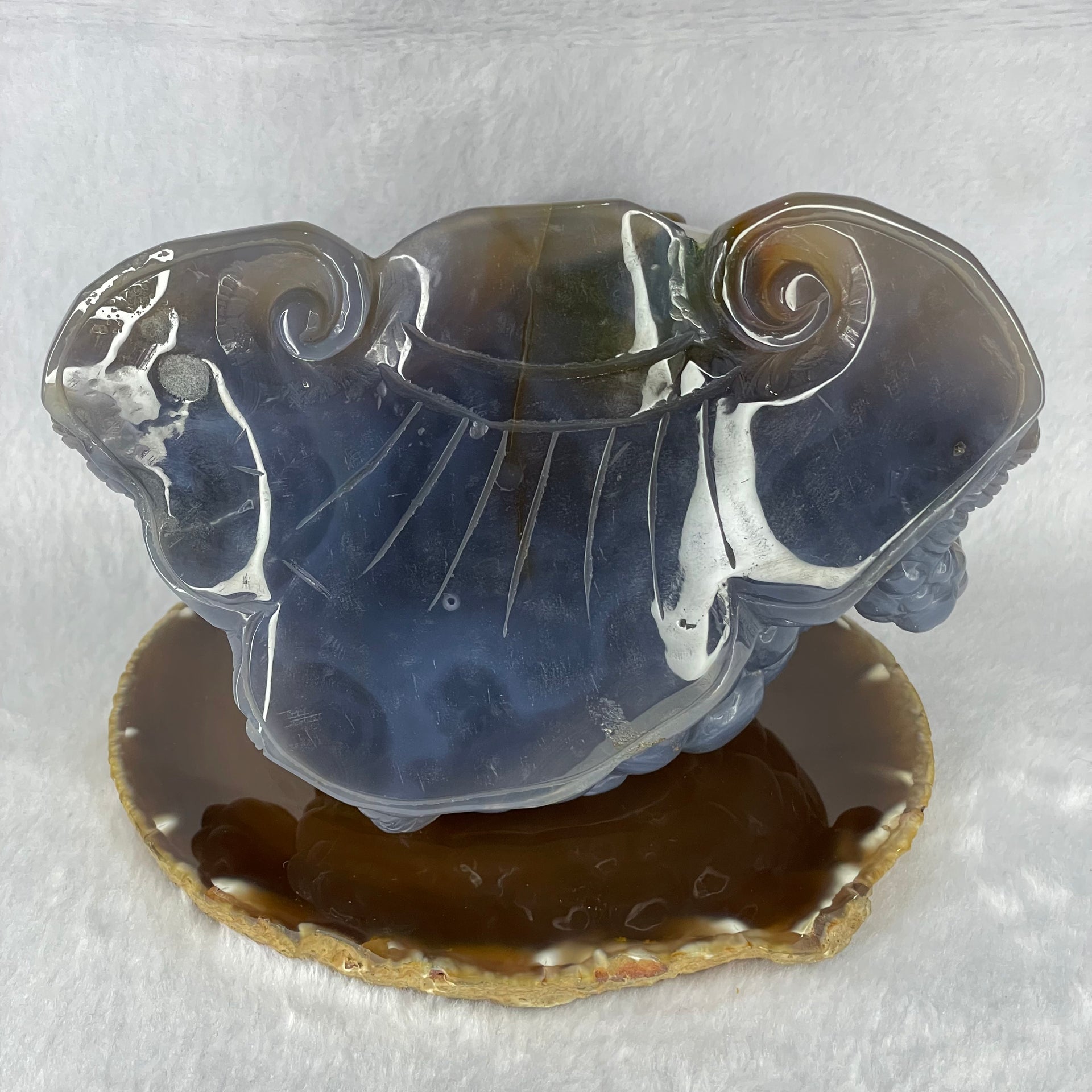 Natural Blue Purple Brown and White Agate 3 Legged Toad on Prosperity Ruyi Display 2045.0g 160.0 by 111.6g by 126.9g - Huangs Jadeite and Jewelry Pte Ltd