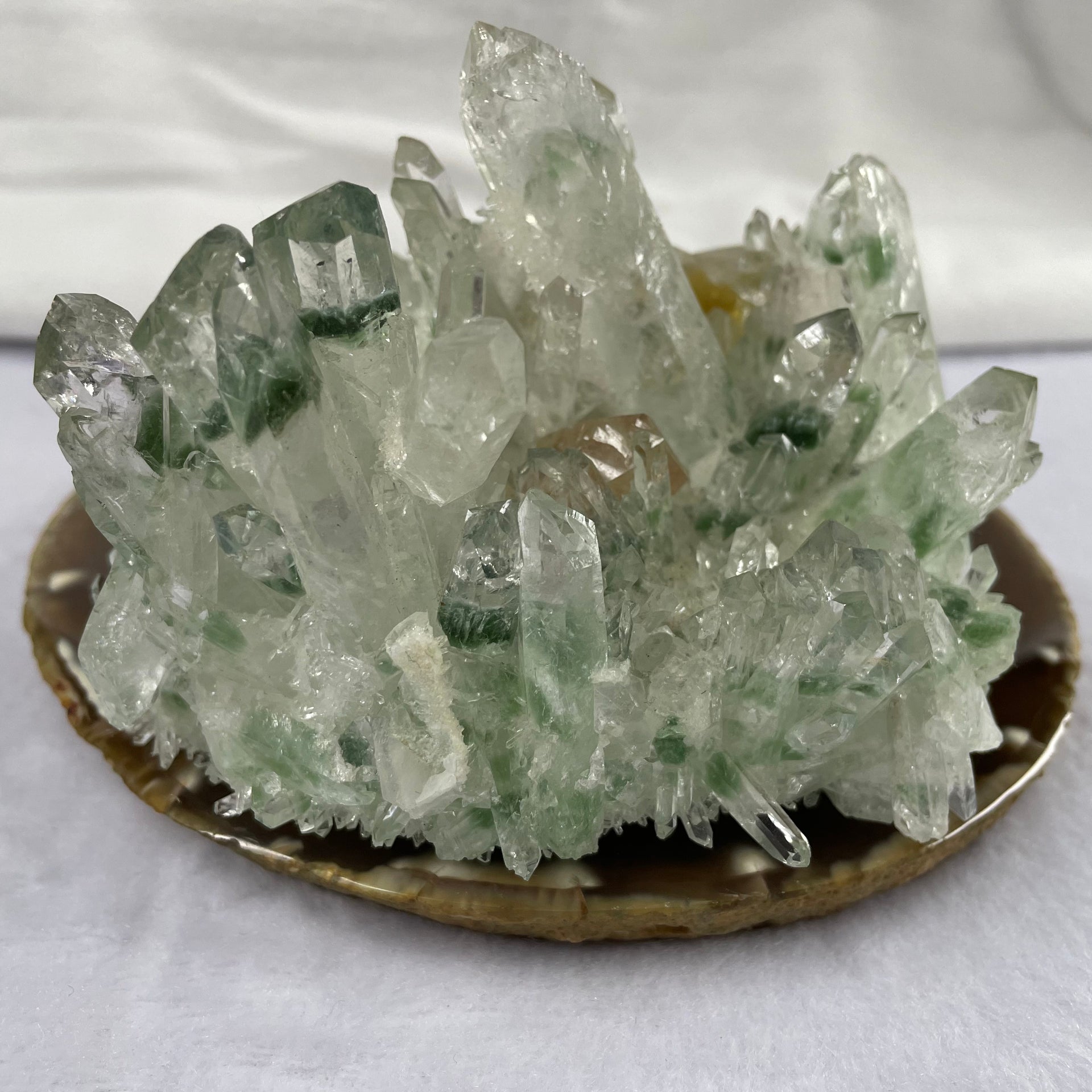 Natural Chromium Quartz Crystal Cluster Display - 679.6g 106.1 by 106.3 by 76.6mm - Huangs Jadeite and Jewelry Pte Ltd