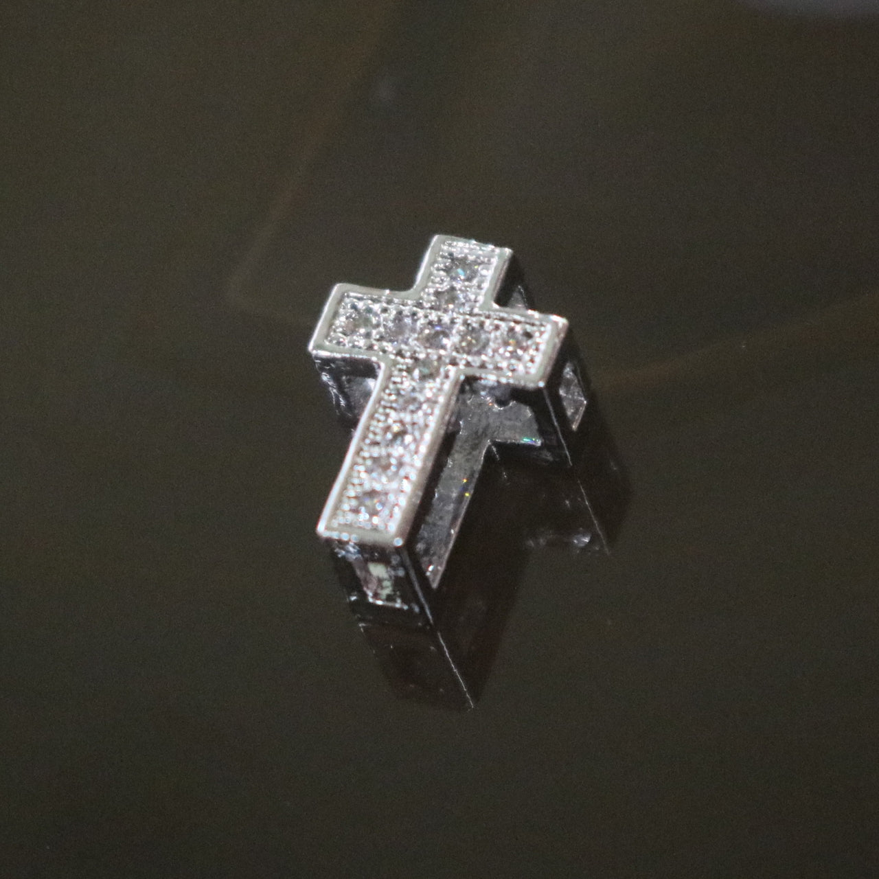 Sliver Plated Copper Zirconia Cross - Huangs Jadeite and Jewelry Pte Ltd