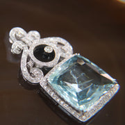 Natural Aquamarine 海蓝宝 pendant in 18k White Gold and Diamonds - 19.0g L53.0 W31.0 D9.0mm - Huangs Jadeite and Jewelry Pte Ltd