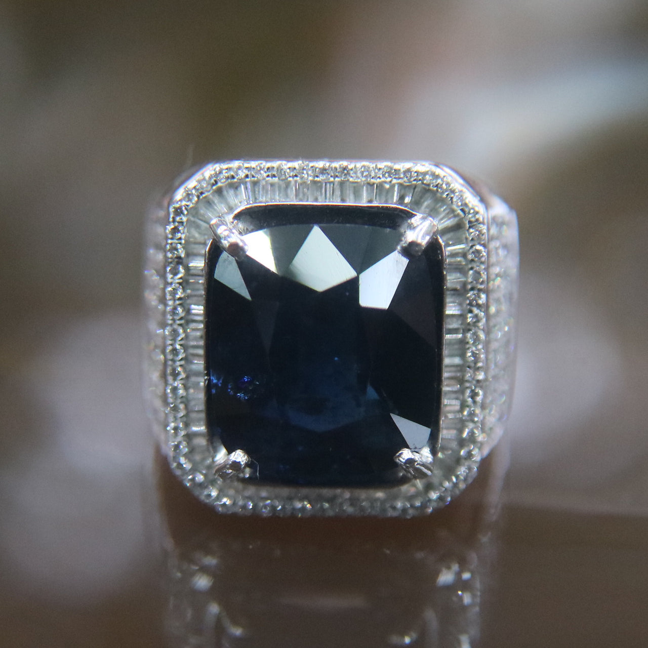 Natural Blue Sapphire 蓝宝石 (heated) about 13.0ct Ring set in 18k 750 white gold & natural diamonds - 19.42g US Size 9 with NGI Cert - Huangs Jadeite and Jewelry Pte Ltd