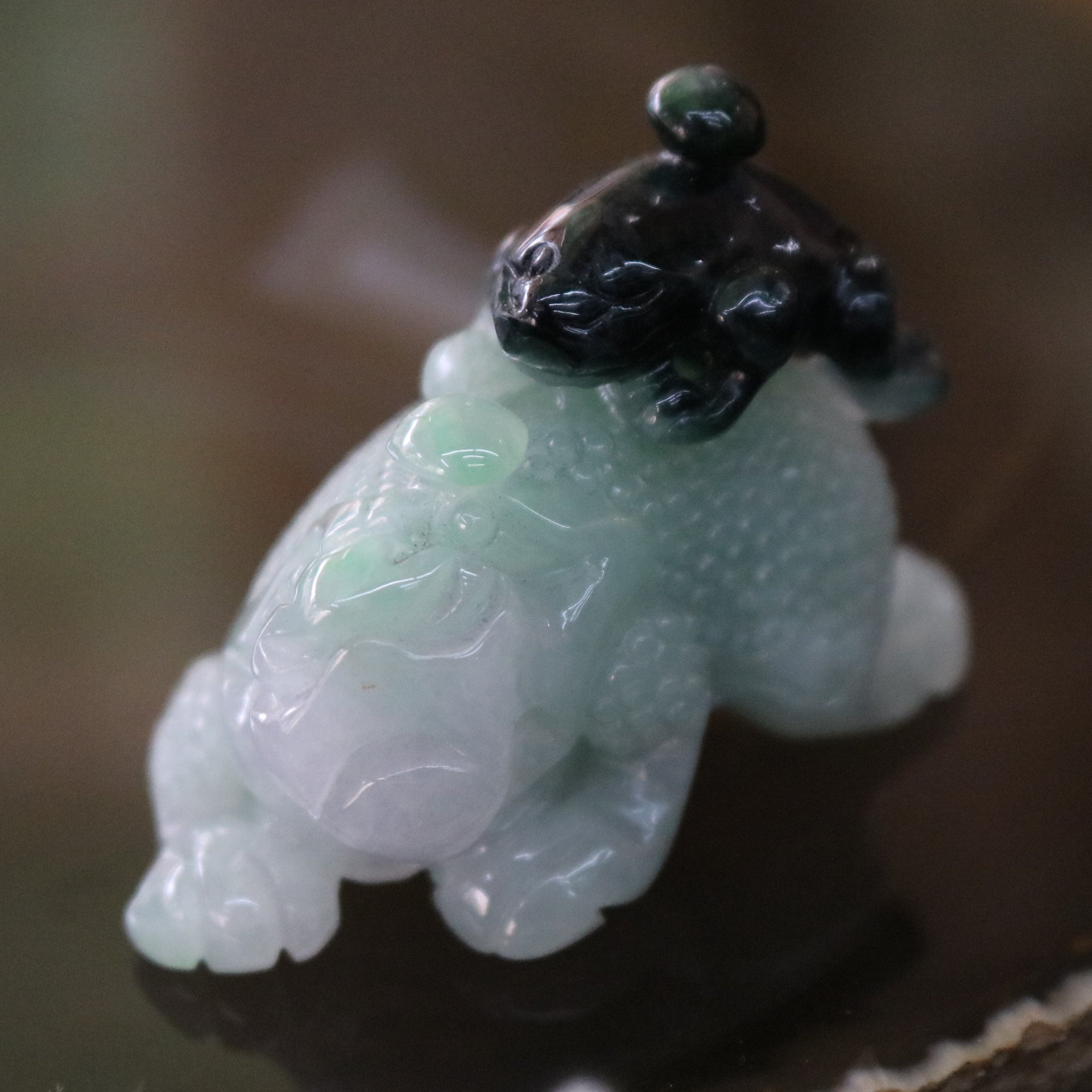 Type A Burmese Jade Jadeite Chan Chu - 47.77g L48.4 D26.2 W36.7mm - Huangs Jadeite and Jewelry Pte Ltd