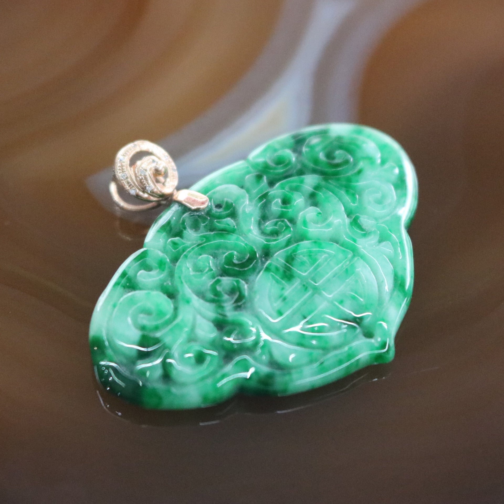 Type A Burmese Jade Jadeite Chinese Carving Pendant In 18k Rose Gold - 7.46g L40.3 W26.5 D3.9mm - Huangs Jadeite and Jewelry Pte Ltd