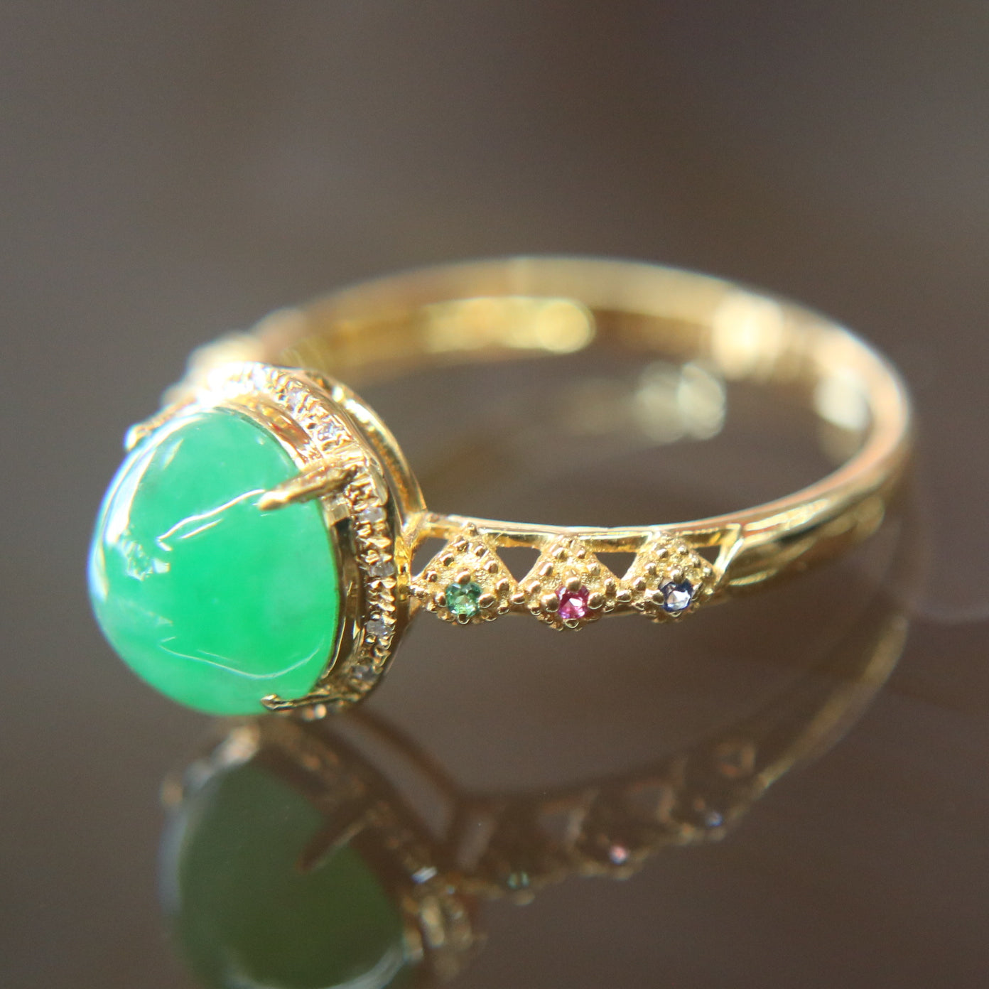 Type A Green Burmese Feng Shui Jade jadeite ring in 18k yellow gold & natural diamonds - Huangs Jadeite and Jewelry Pte Ltd