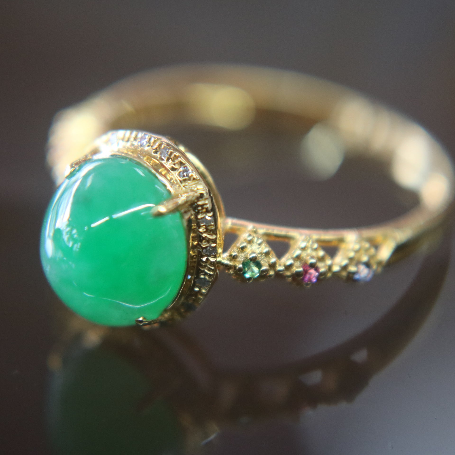 Type A Green Burmese Feng Shui Jade jadeite ring in 18k yellow gold & natural diamonds - Huangs Jadeite and Jewelry Pte Ltd