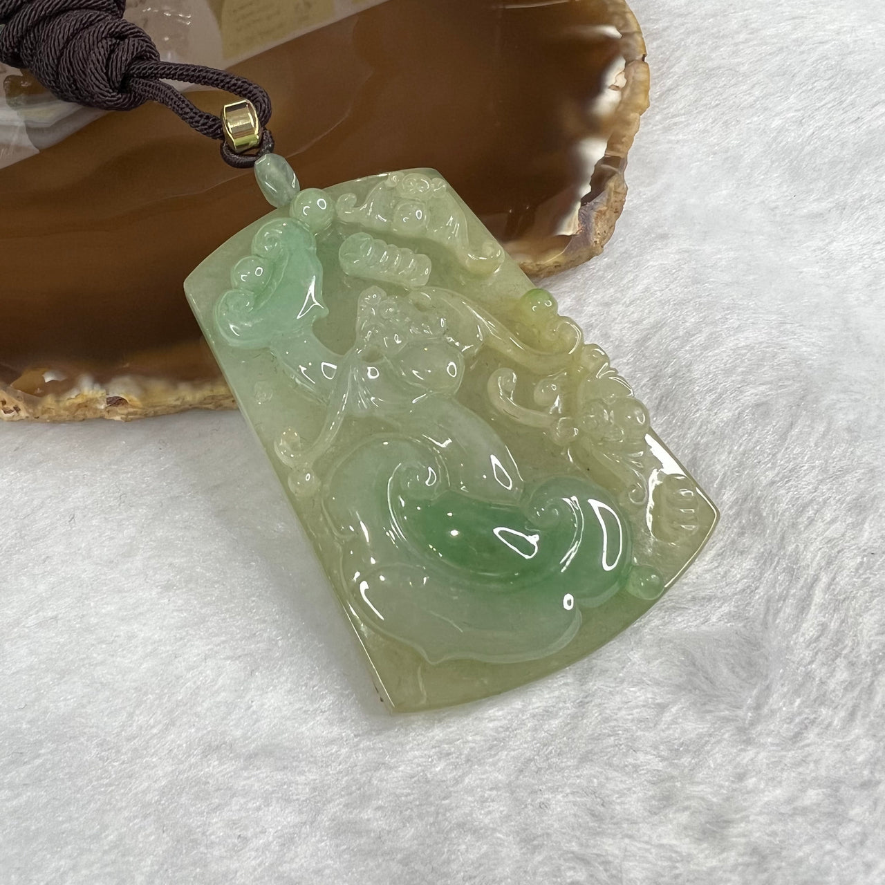 Grand Master Type A Green and Yellow Bat and Ruyi Pendant 57.66g 63.8 by 42.6 by 8.3 mm - Huangs Jadeite and Jewelry Pte Ltd