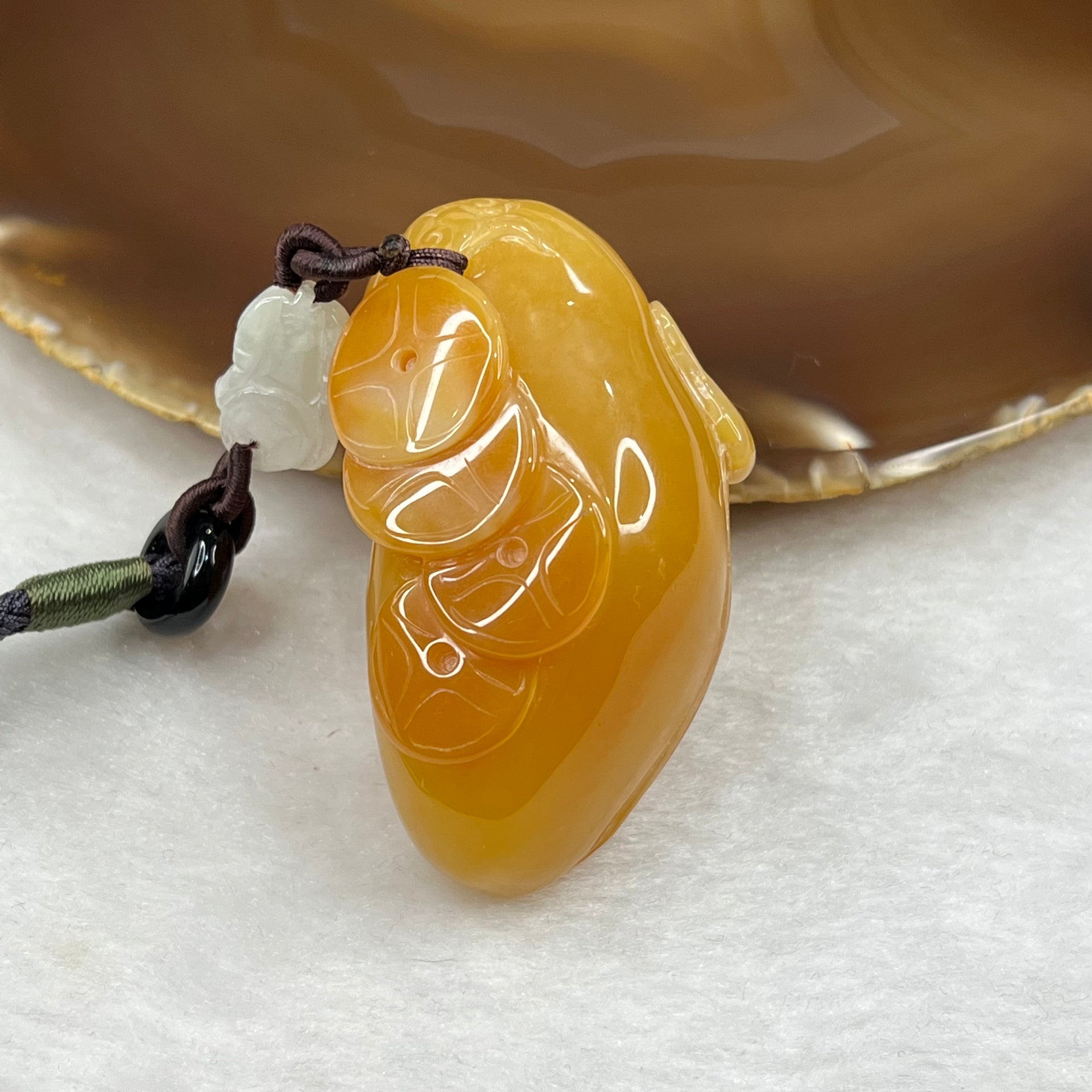 Natural Agate Crystal Milo Buddha 64.49g 56.2 by 31.8 by 26.0mm - Huangs Jadeite and Jewelry Pte Ltd